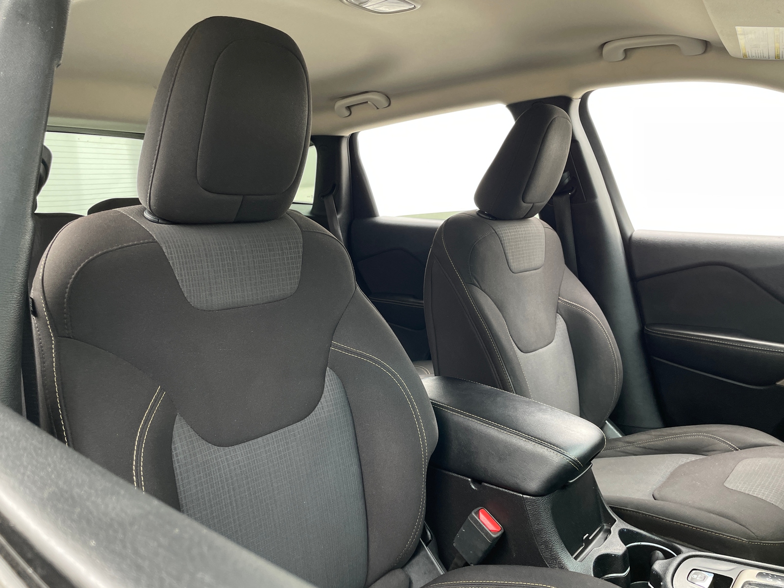 Thumbnail: 2017 Jeep Cherokee - 2
