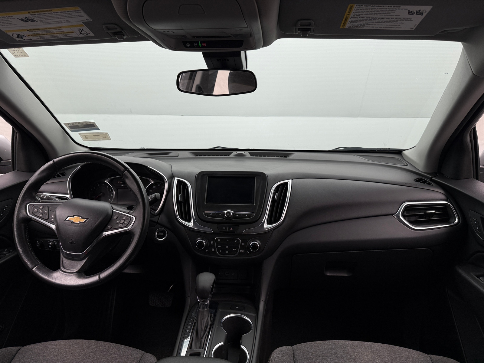 Thumbnail: 2022 Chevrolet Equinox - 3