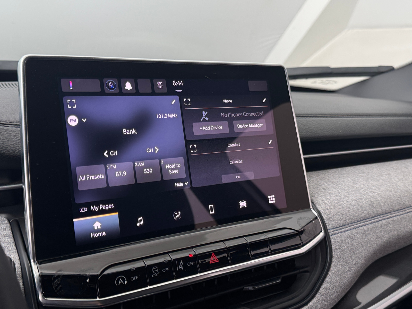 Thumbnail: 2024 Jeep Compass - 4
