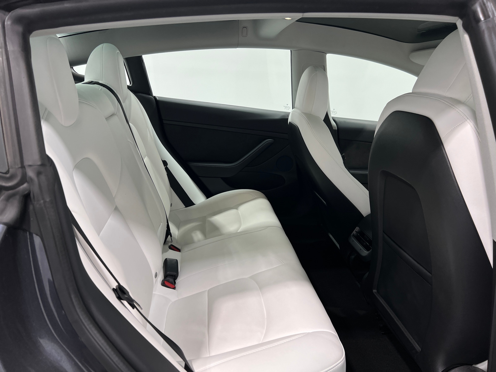 Thumbnail: 2022 Tesla Model 3 - 4