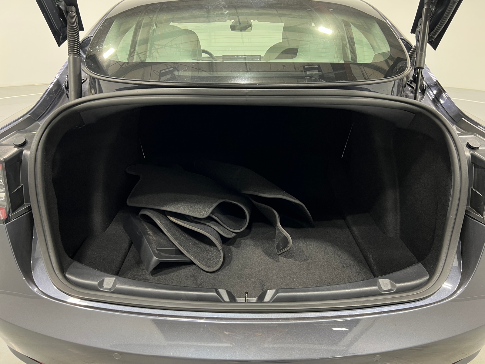 Thumbnail: 2022 Tesla Model 3 - 5