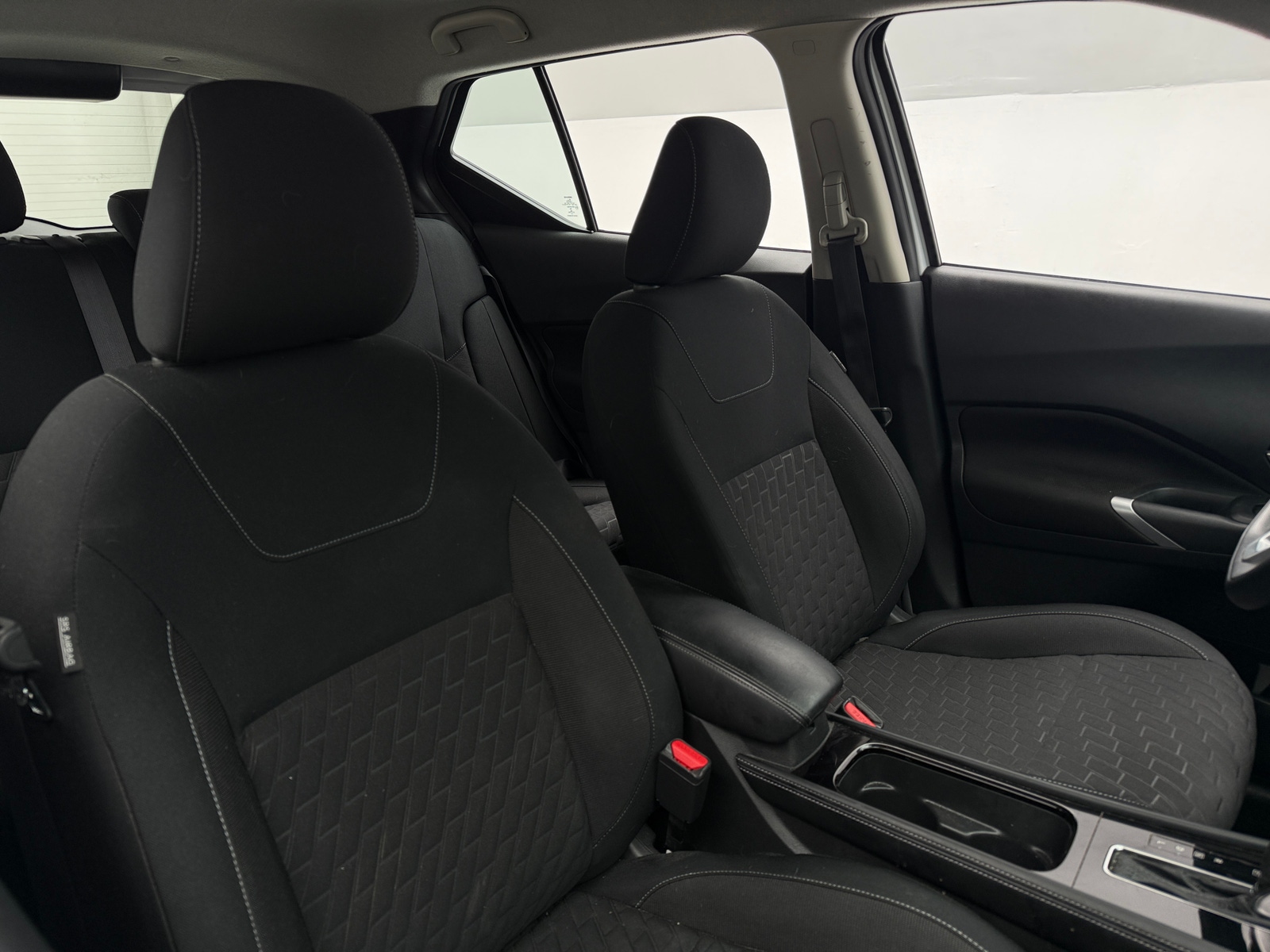 Thumbnail: 2023 Nissan Kicks - 2