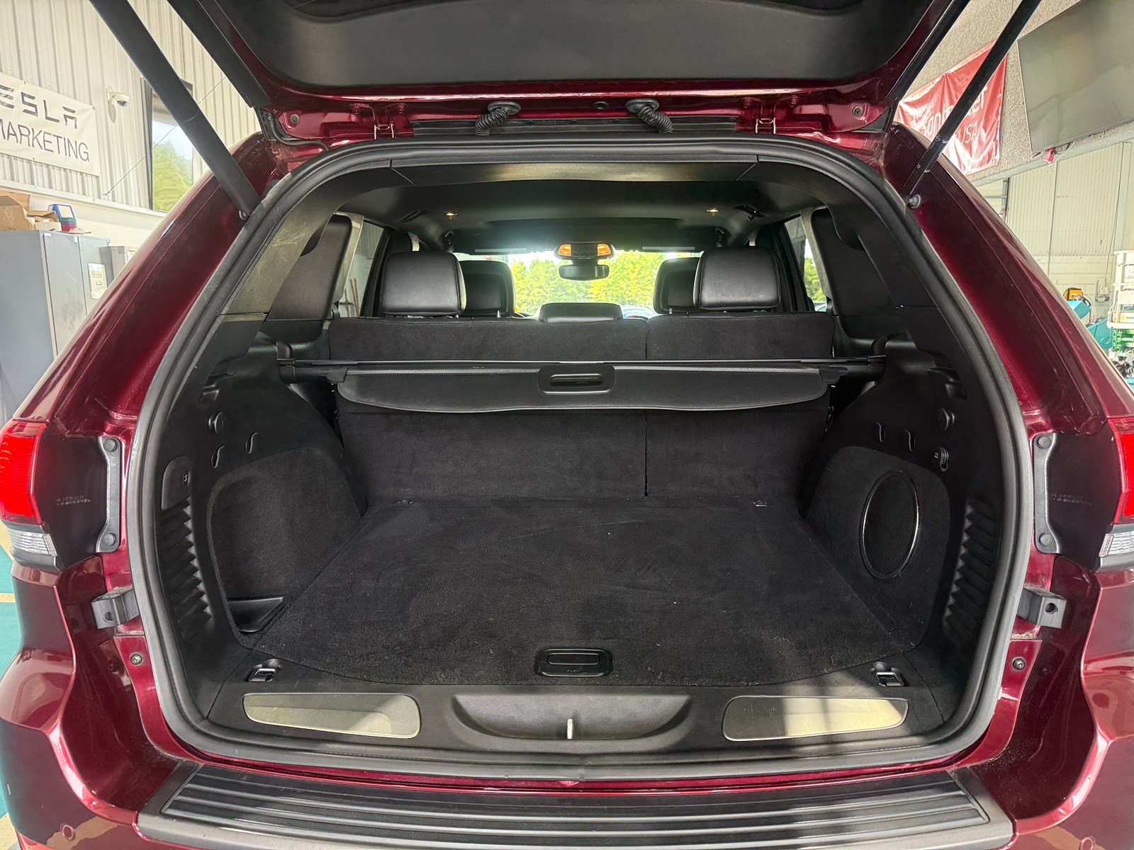 Thumbnail: 2021 Jeep Grand Cherokee - 6