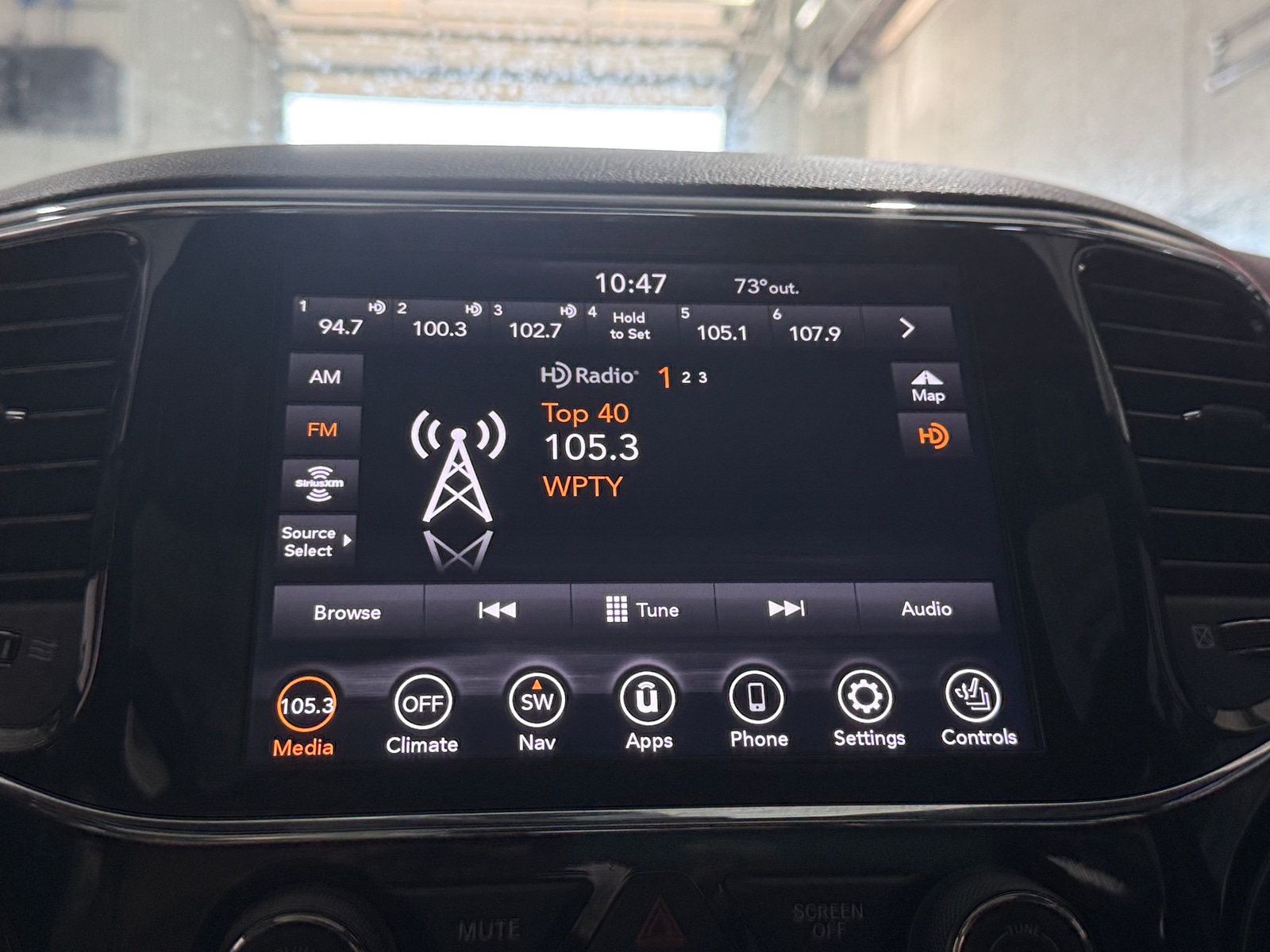Thumbnail: 2021 Jeep Grand Cherokee - 3
