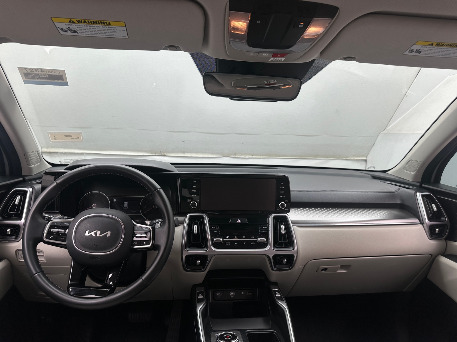 Thumbnail: 2023 Kia Sorento - 2