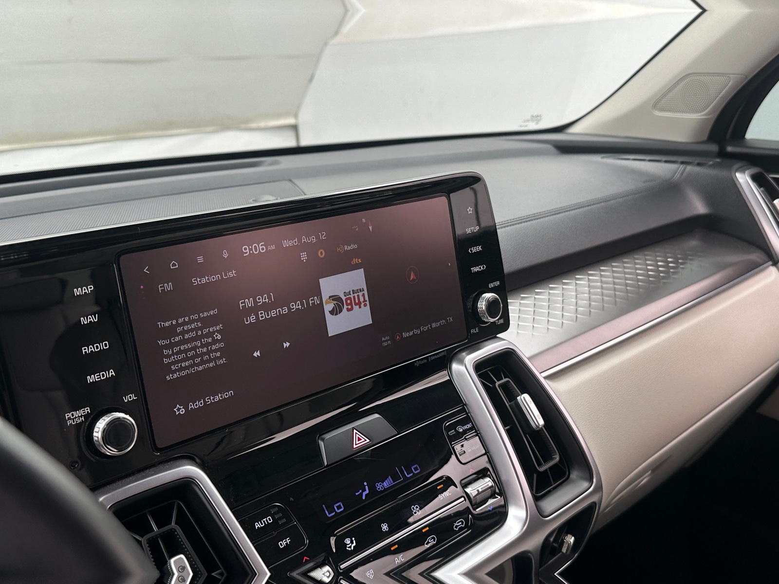 Thumbnail: 2023 Kia Sorento - 3