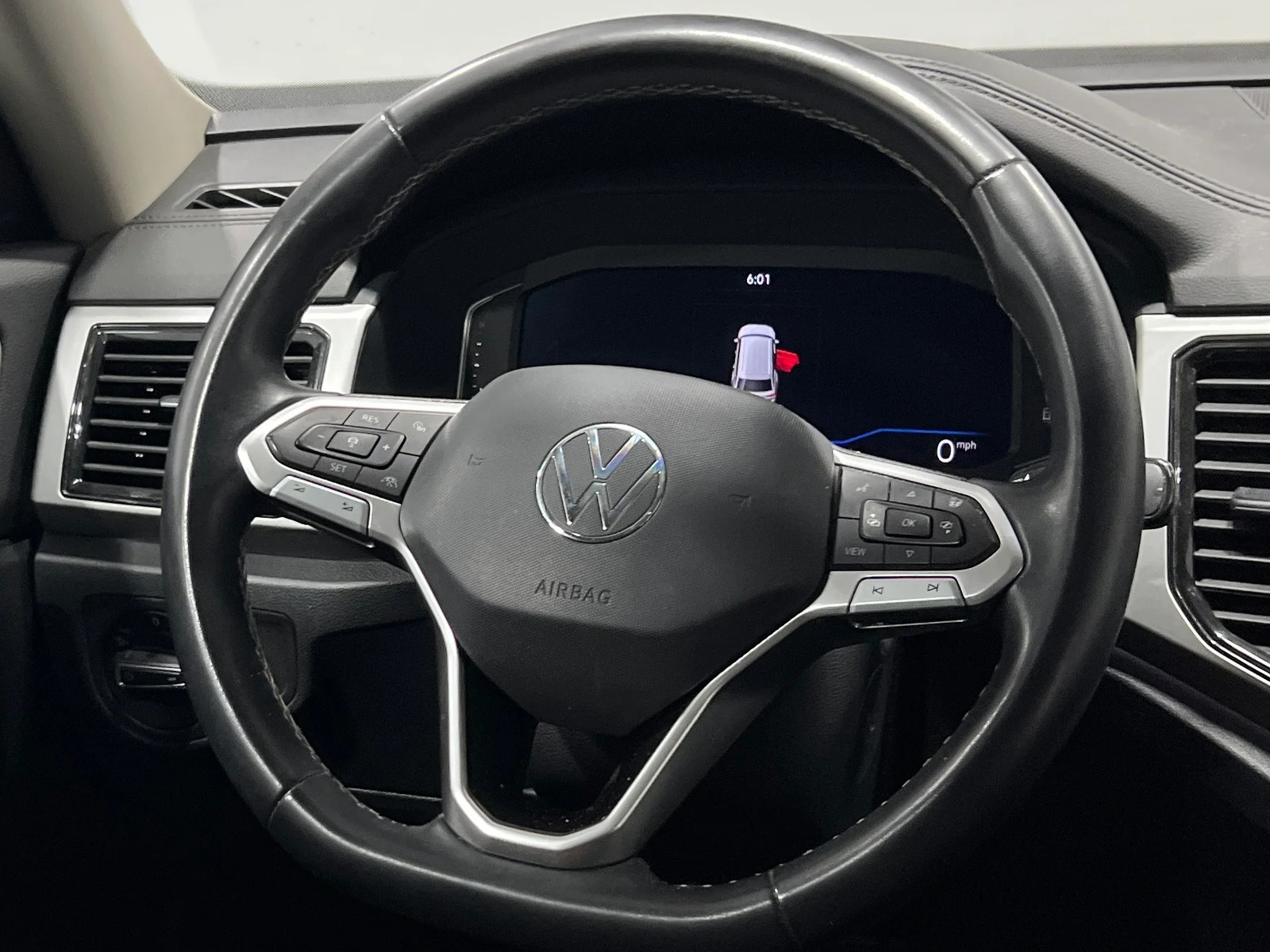 Thumbnail: 2021 Volkswagen Atlas - 4