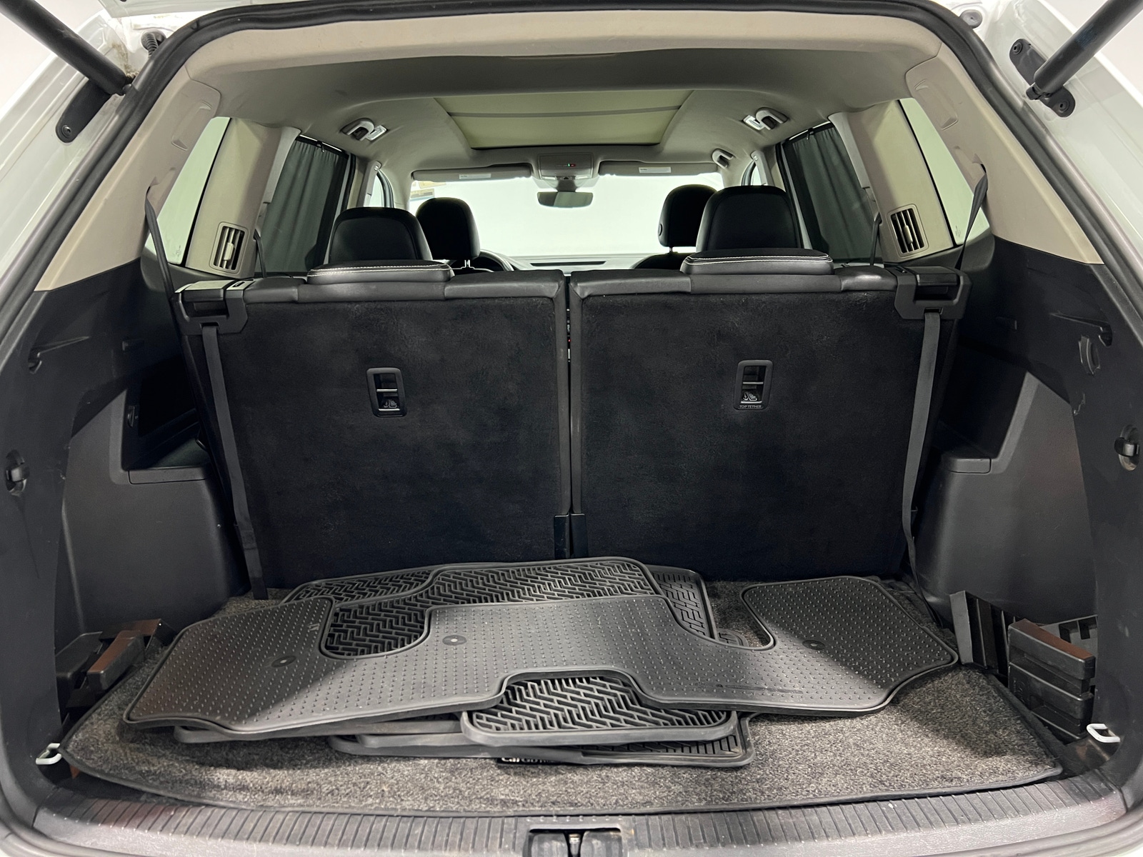 Thumbnail: 2021 Volkswagen Atlas - 6