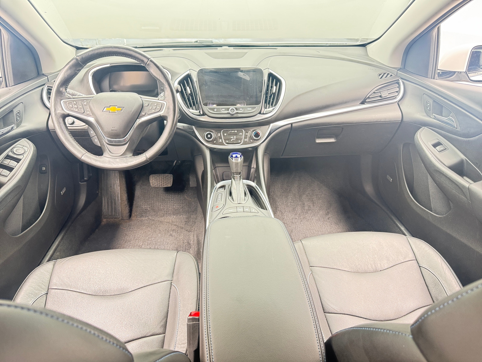 Thumbnail: 2018 Chevrolet Volt - 2