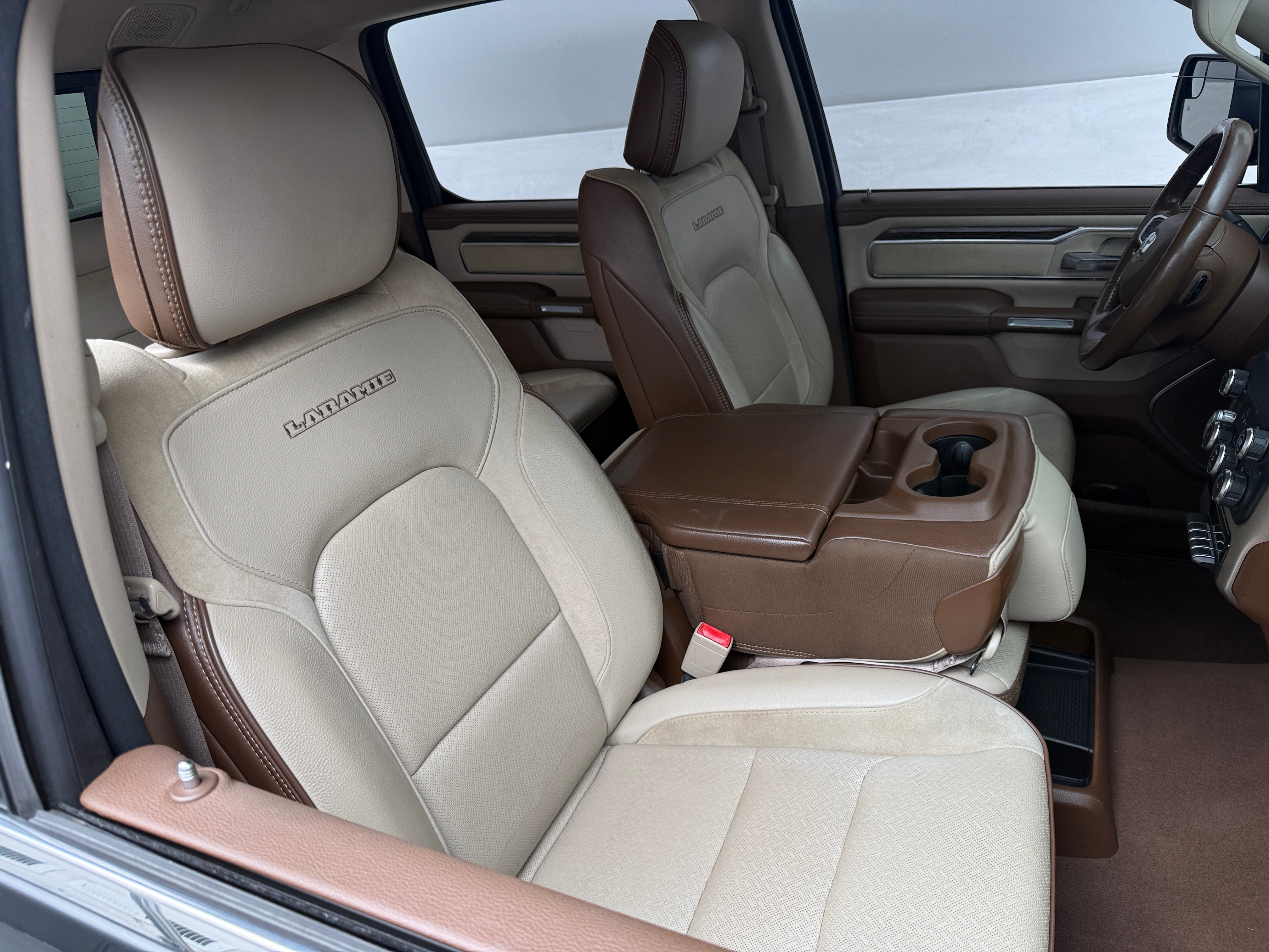 1C6SRFJTXKN592711