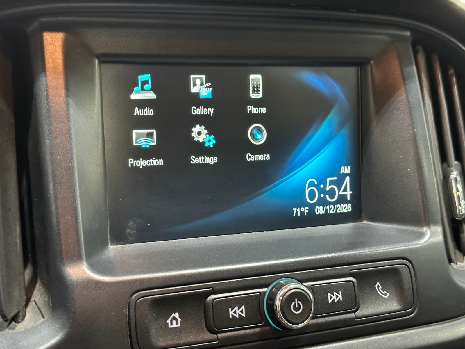 Thumbnail: 2018 Chevrolet Colorado - 4