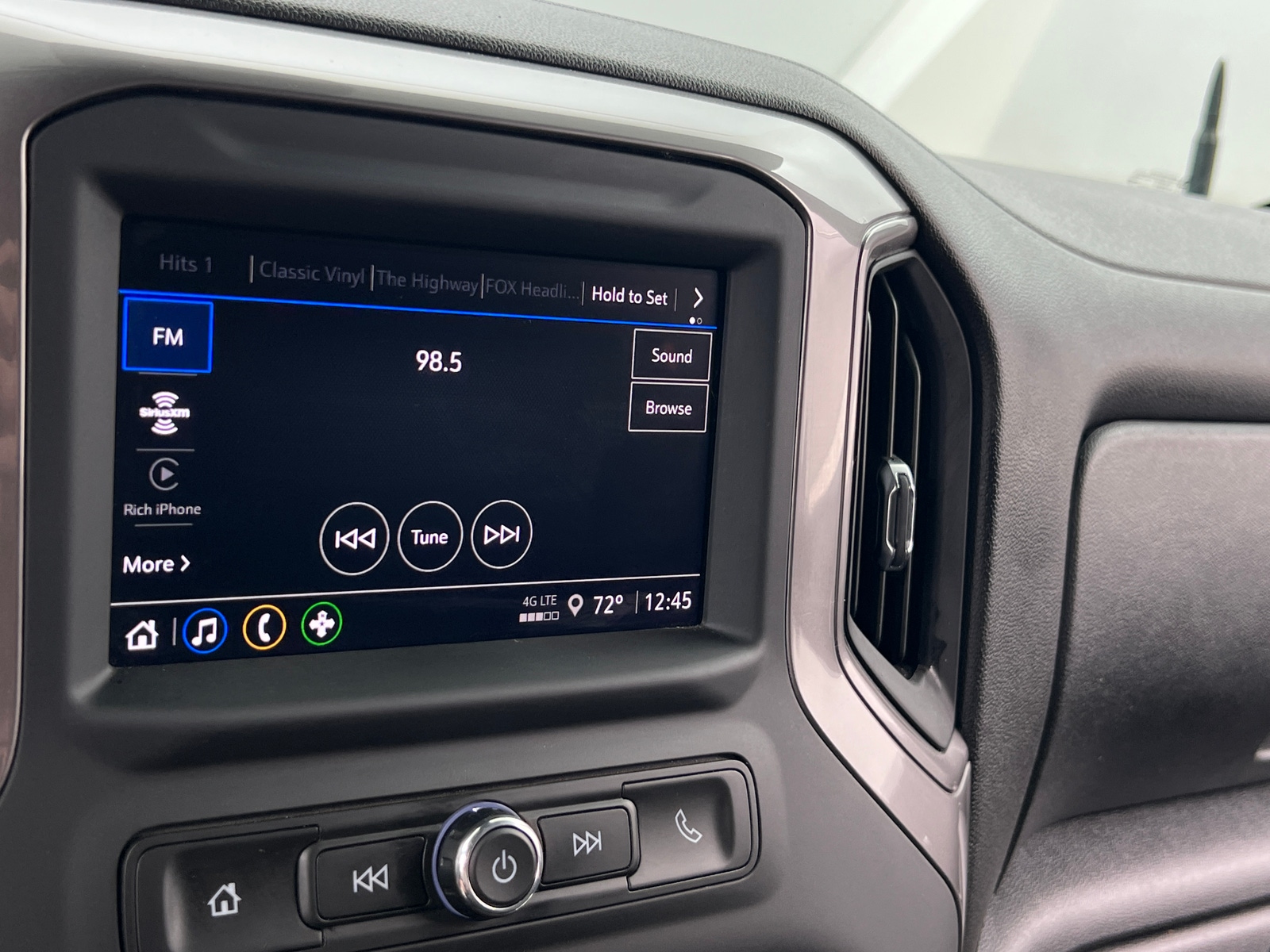 Thumbnail: 2023 GMC Sierra 1500 - 4