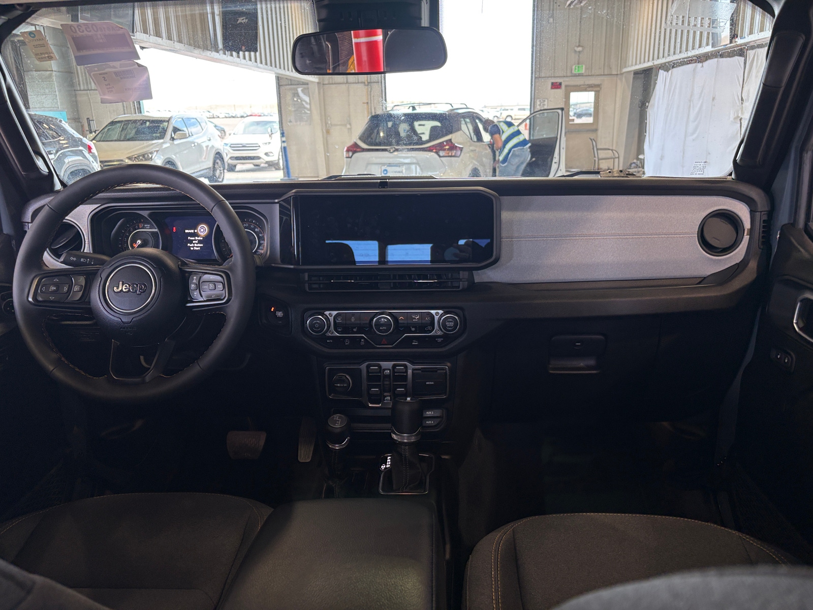 Thumbnail: 2024 Jeep Gladiator - 3