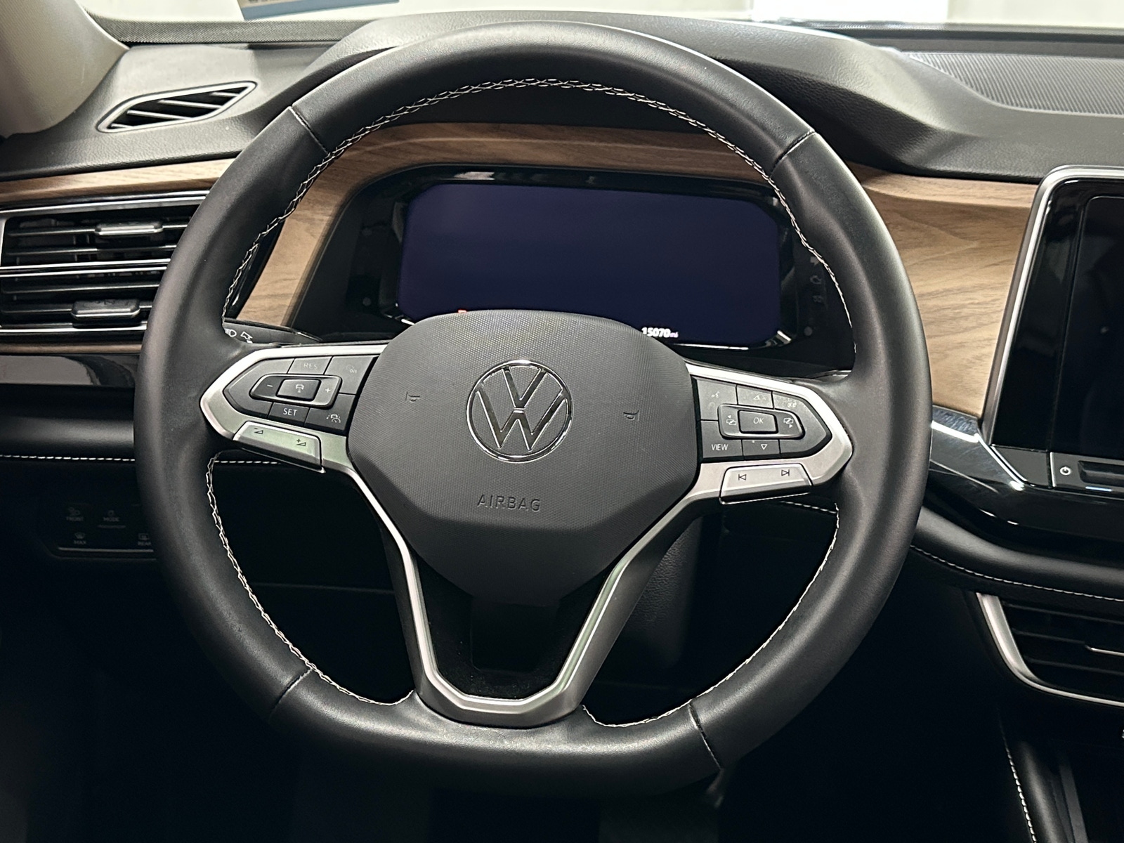 Thumbnail: 2026 Volkswagen Atlas - 4