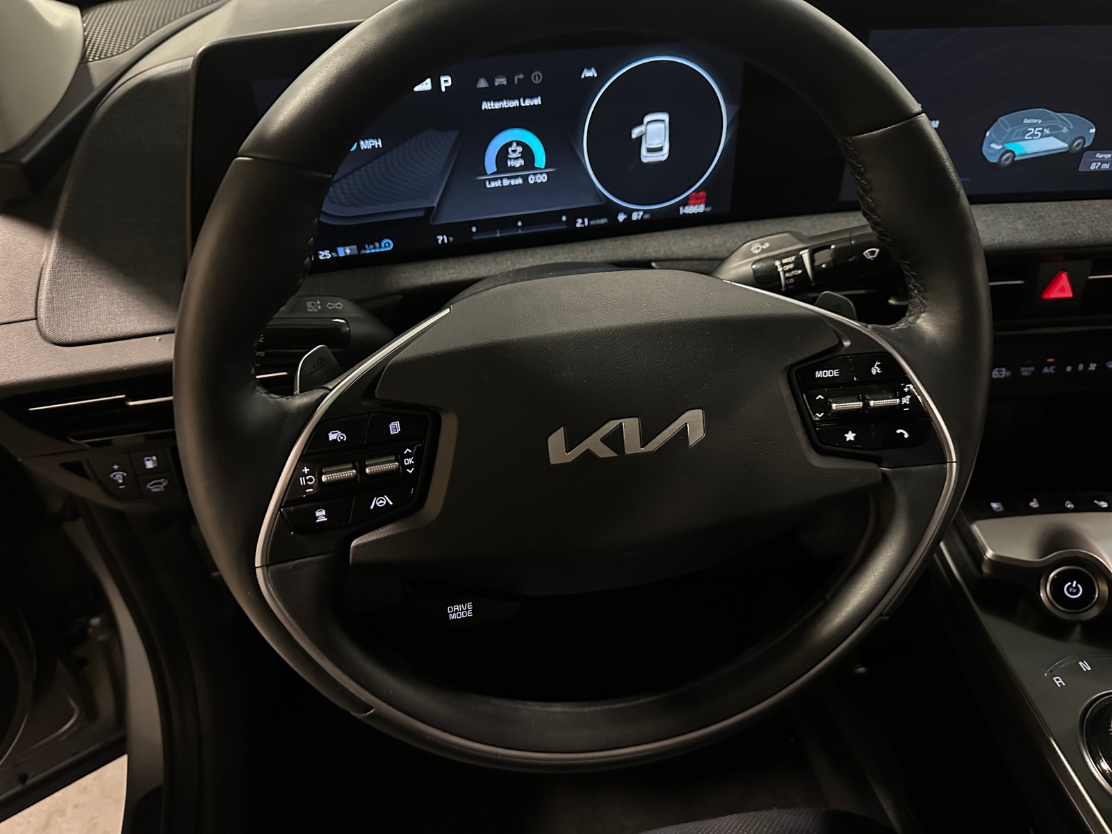 Thumbnail: 2023 Kia EV6 - 4