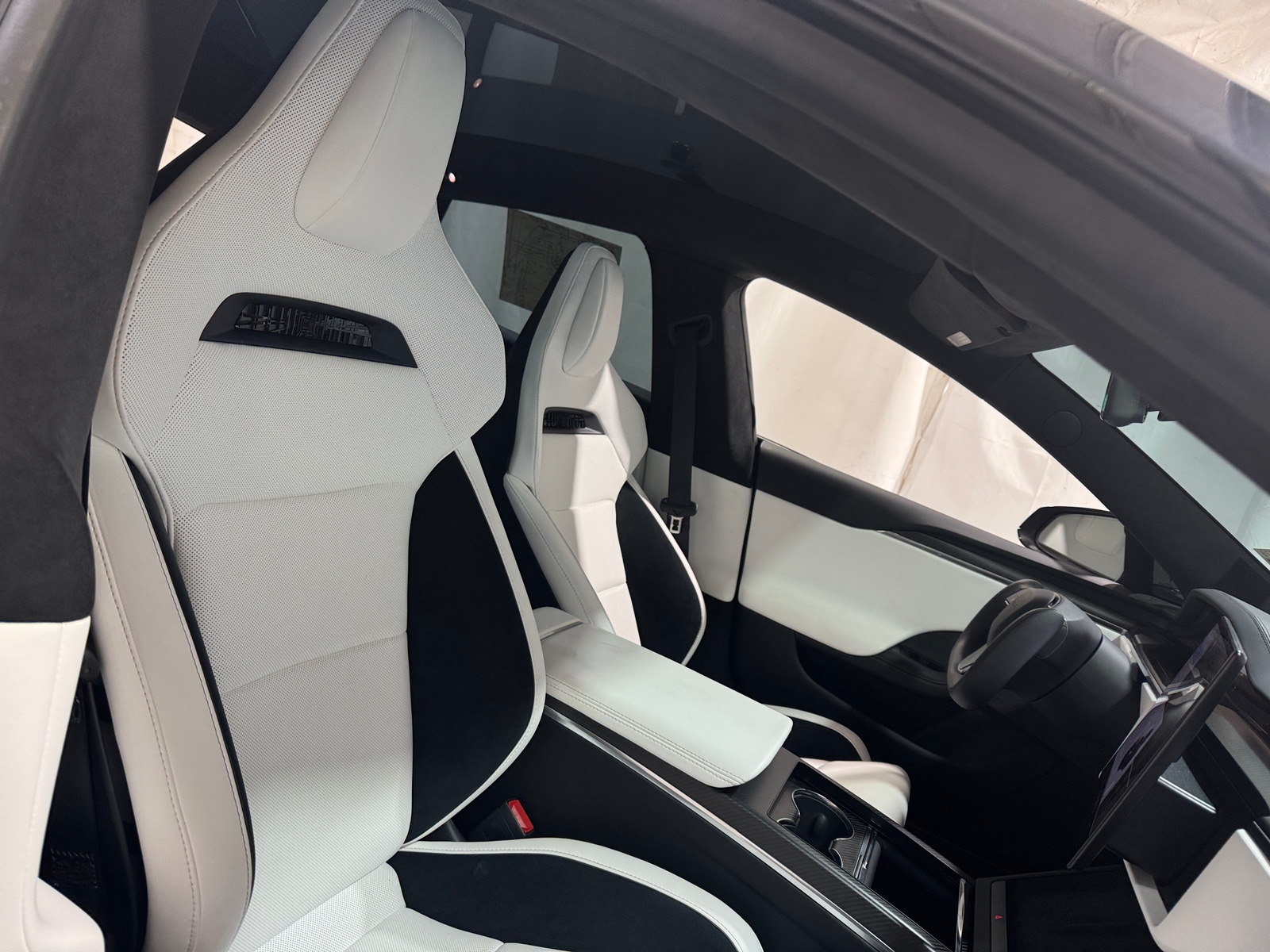 Thumbnail: 2024 Tesla Model S - 2