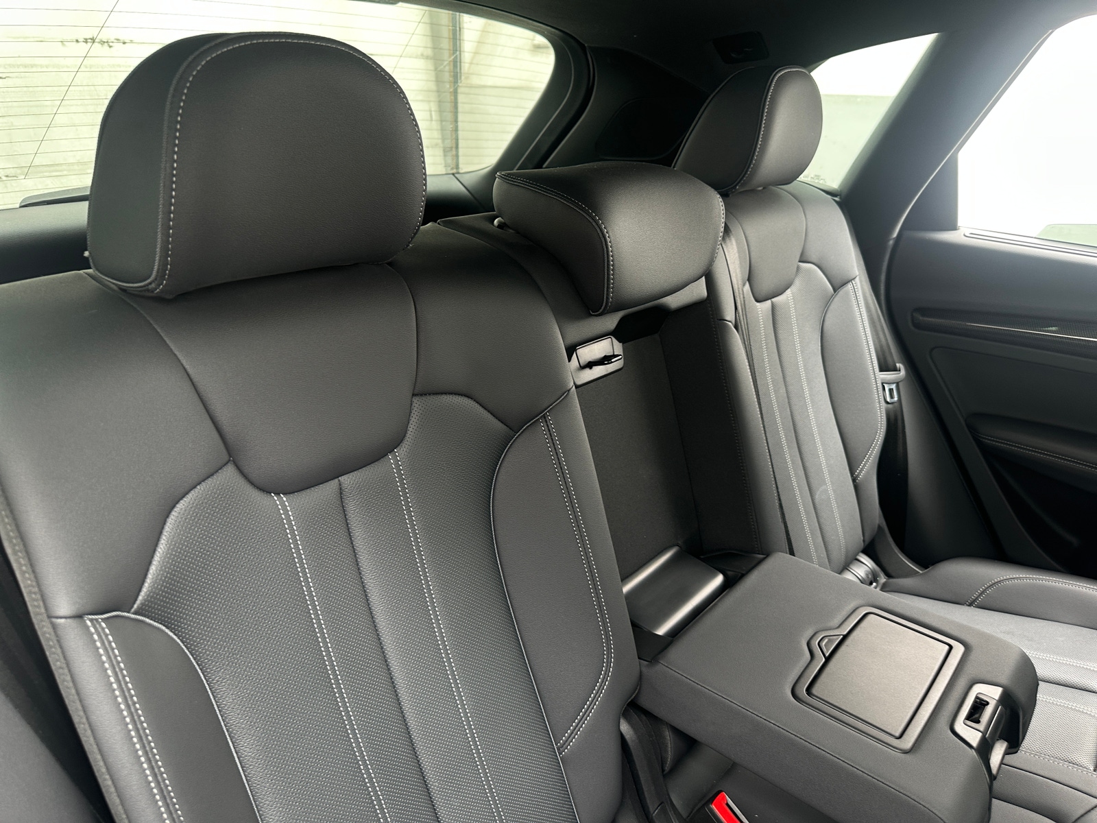 Thumbnail: 2023 Audi SQ5 - 5