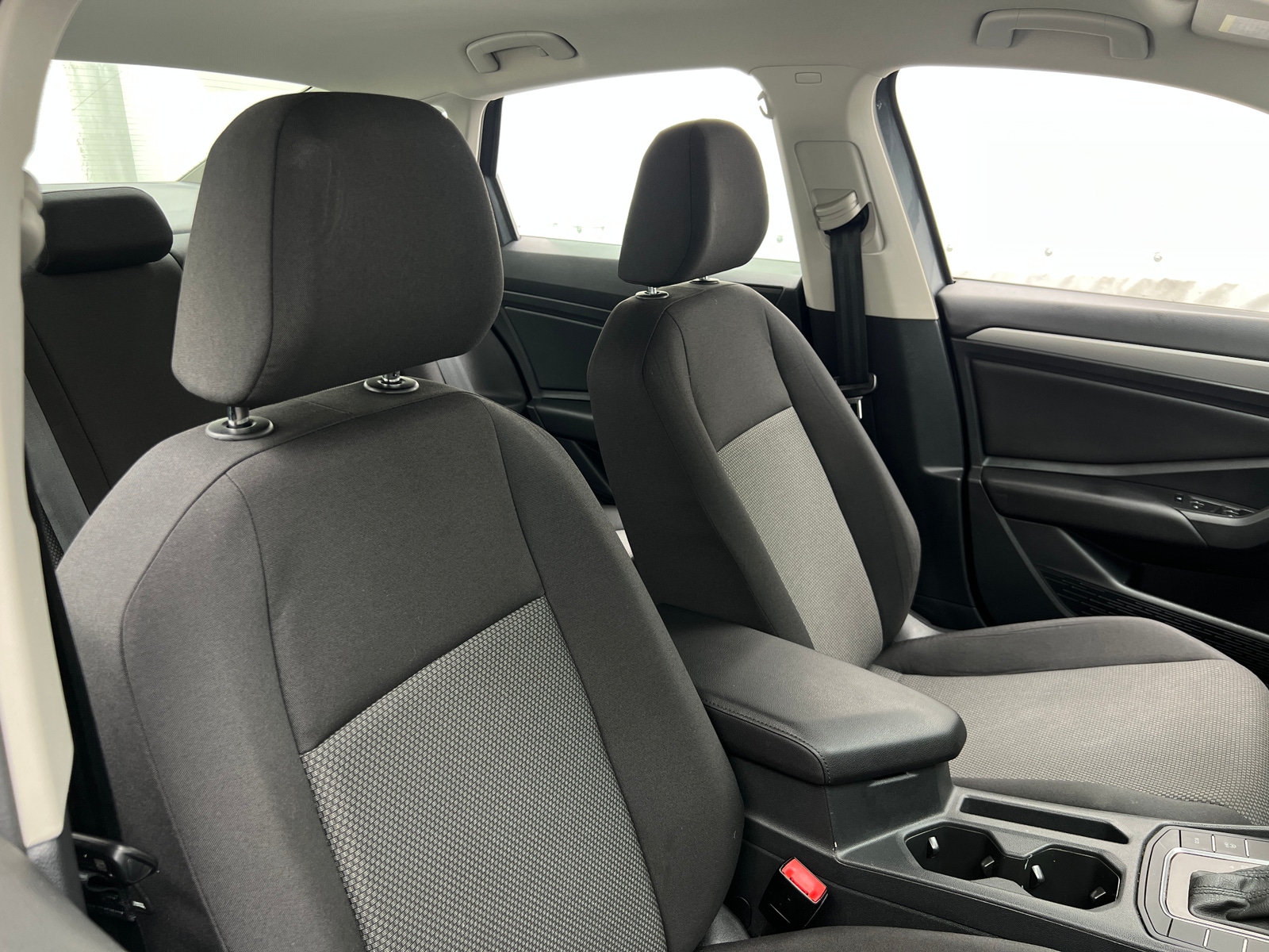 Thumbnail: 2019 Volkswagen Jetta - 2