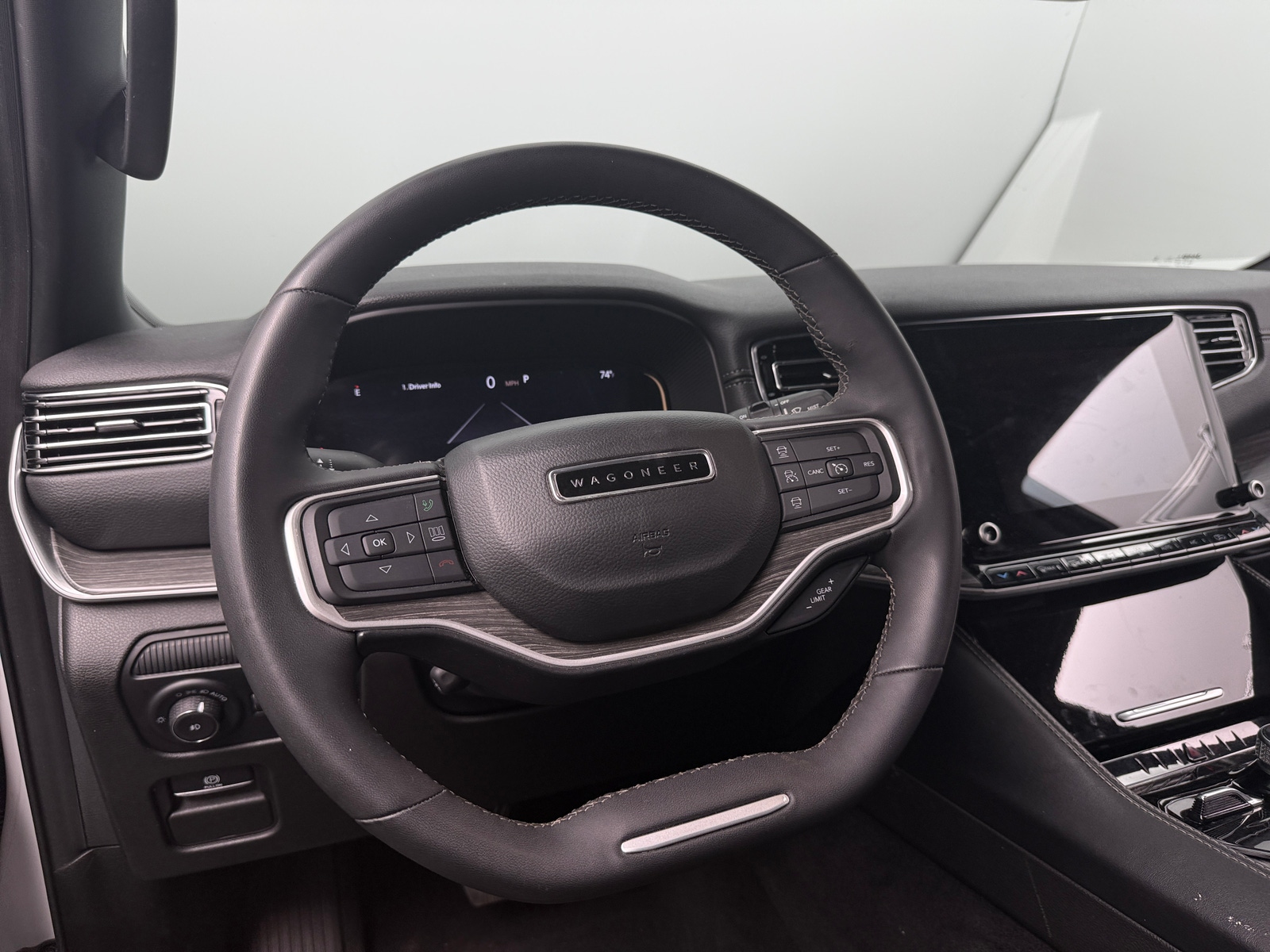 Thumbnail: 2023 Jeep Wagoneer - 4