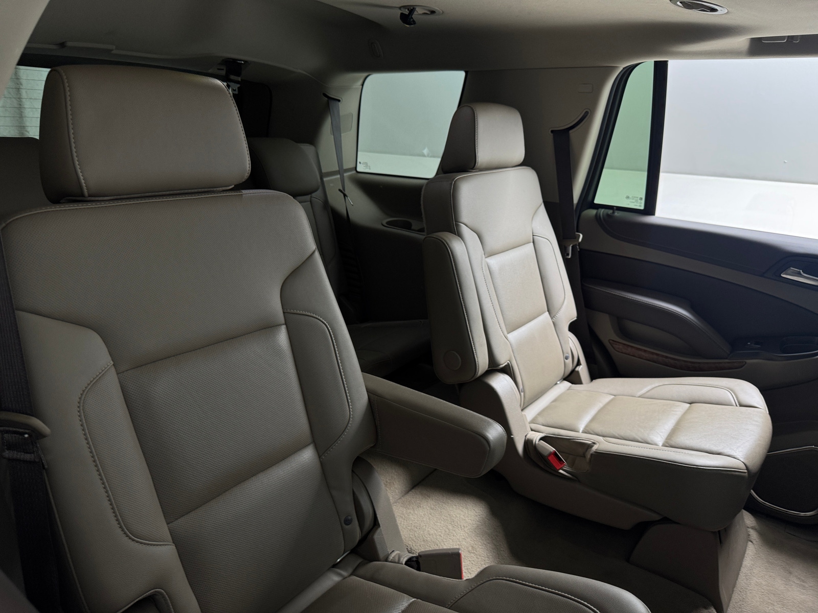 Thumbnail: 2019 Chevrolet Tahoe - 5