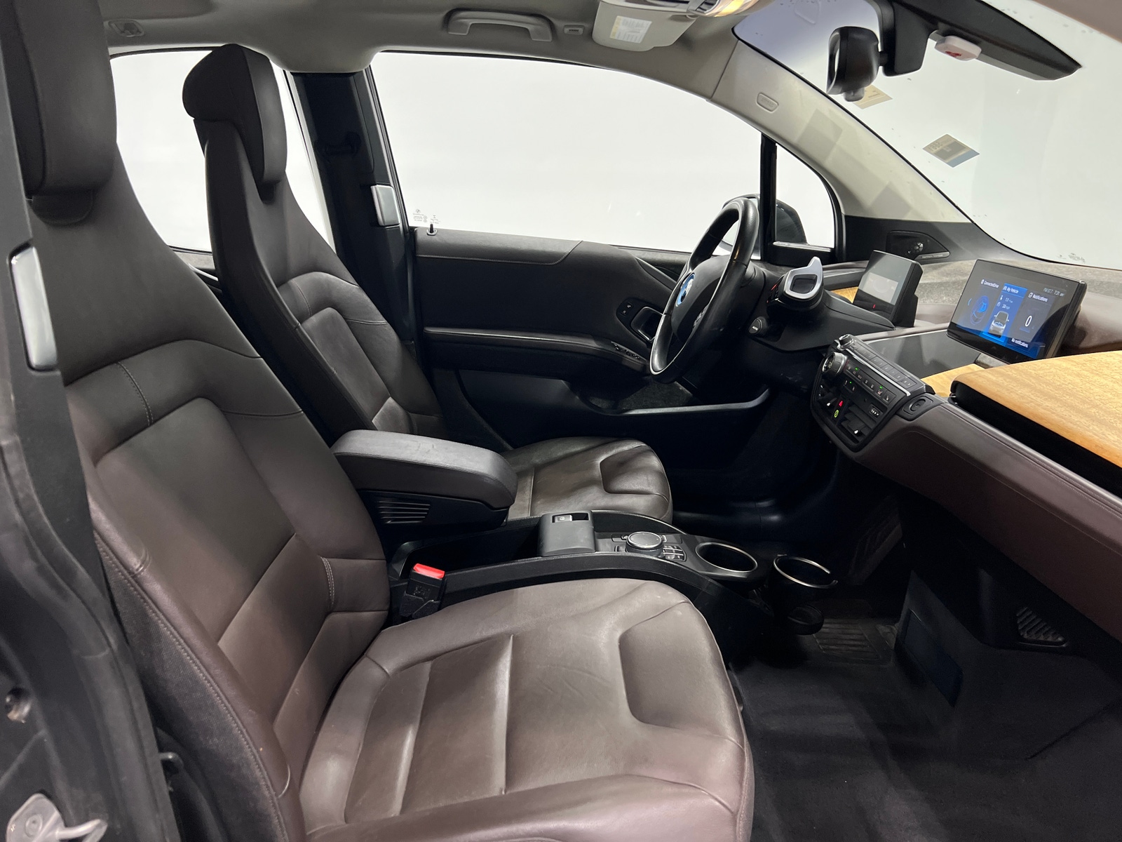 Thumbnail: 2020 BMW i3 - 2