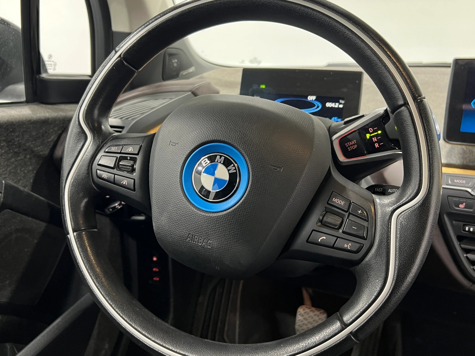 Thumbnail: 2020 BMW i3 - 5