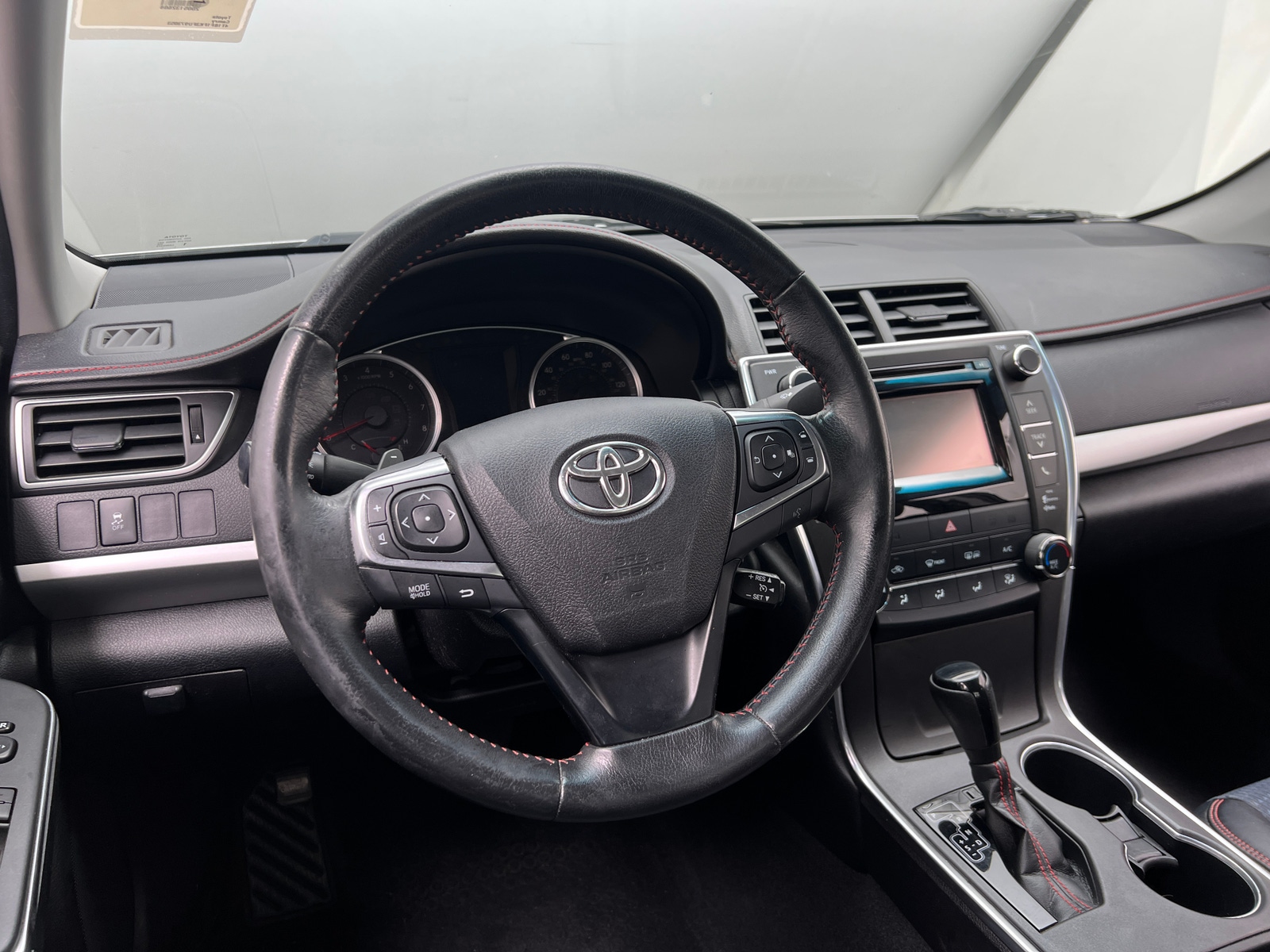 Thumbnail: 2015 Toyota Camry - 5