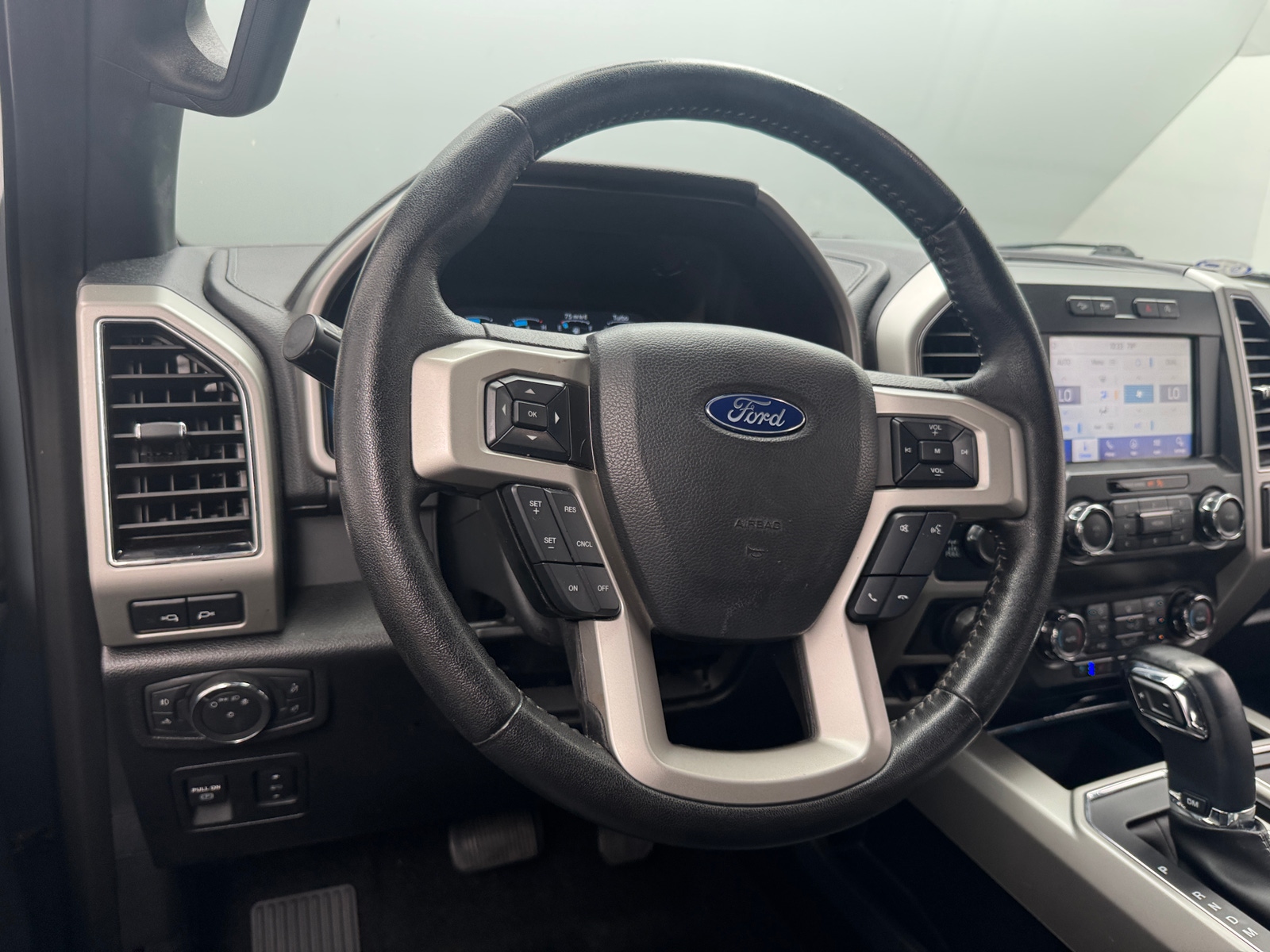 Thumbnail: 2019 Ford Econoline - 4