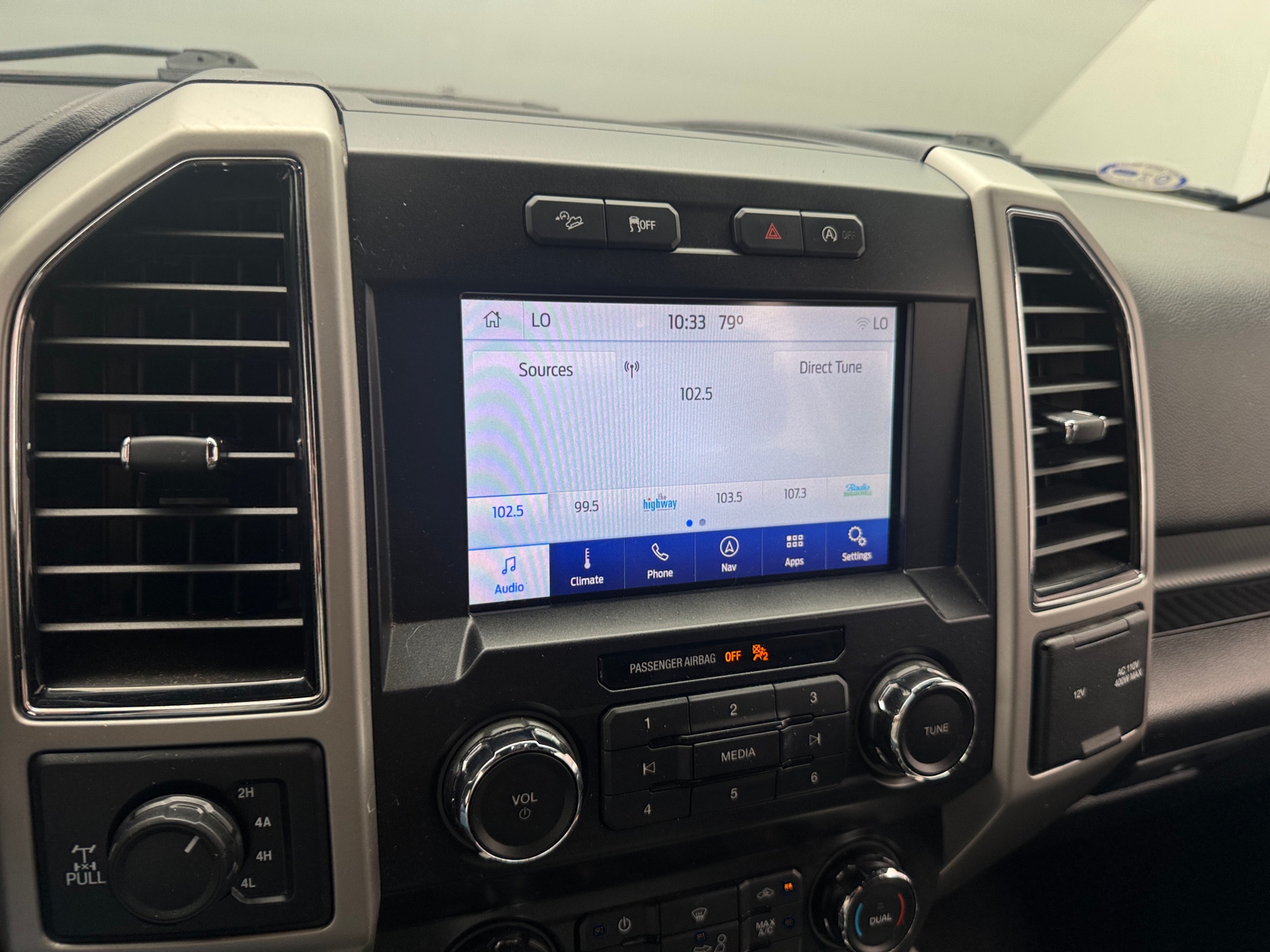 Thumbnail: 2019 Ford Econoline - 3