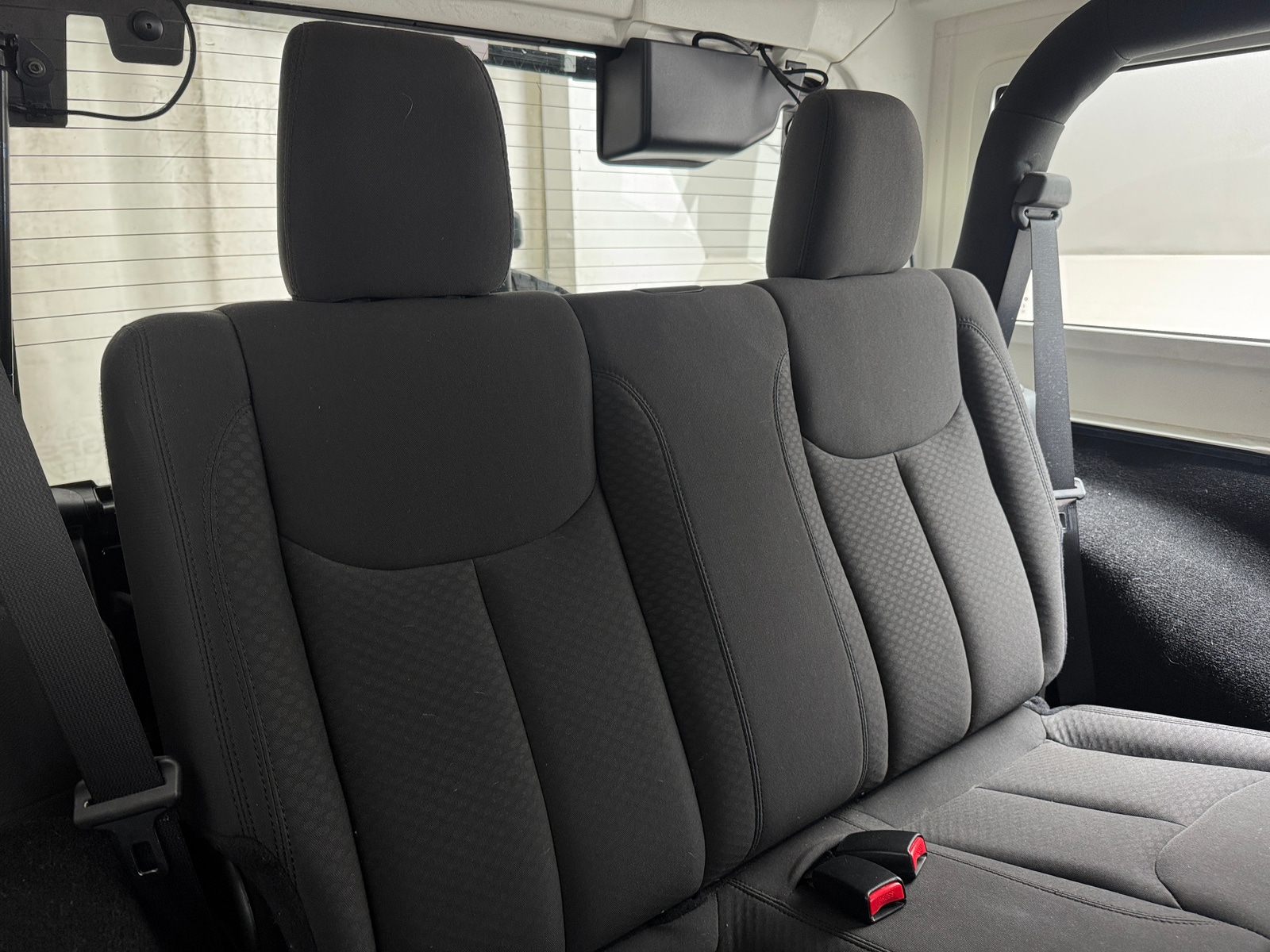 Thumbnail: 2017 Jeep Wrangler - 6