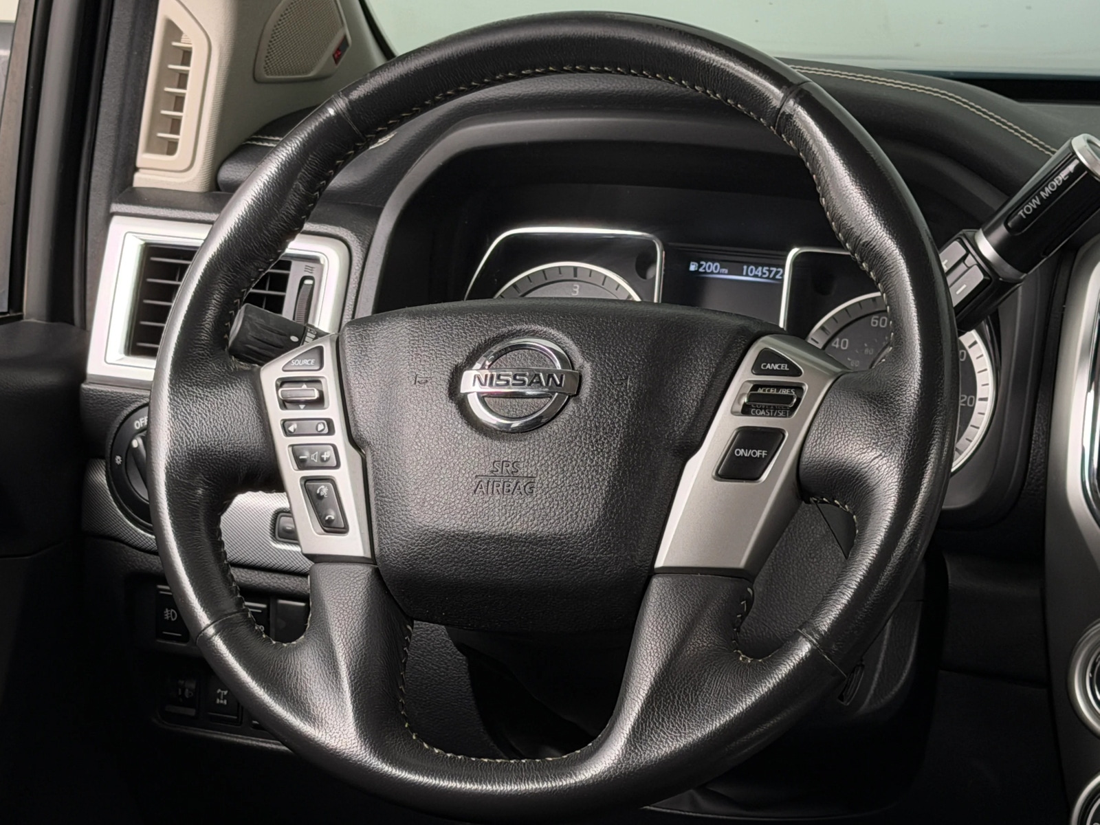 Thumbnail: 2016 Nissan Titan - 5