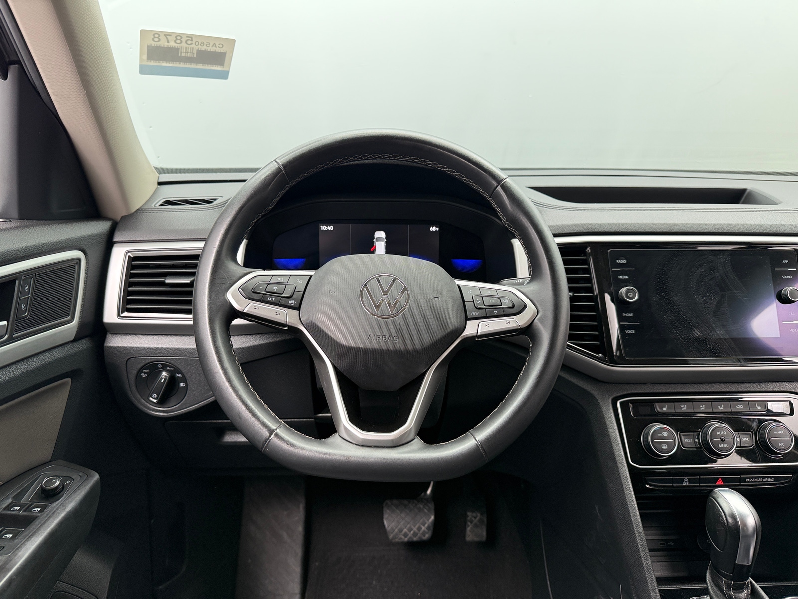 Thumbnail: 2022 Volkswagen Atlas - 4