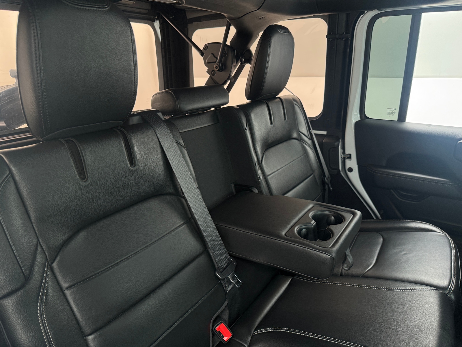 Thumbnail: 2021 Jeep Wrangler - 5