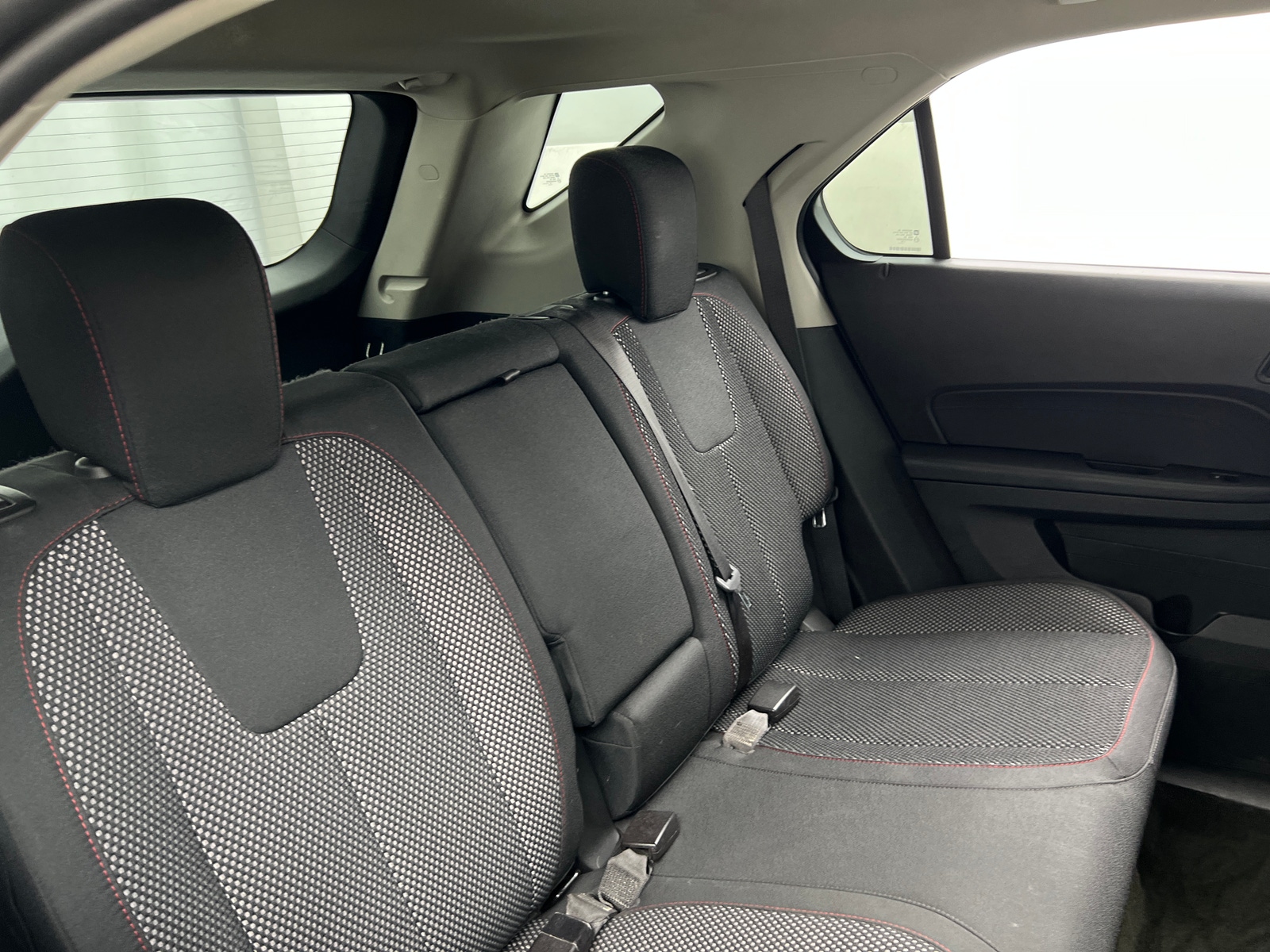 Thumbnail: 2017 Chevrolet Equinox - 6