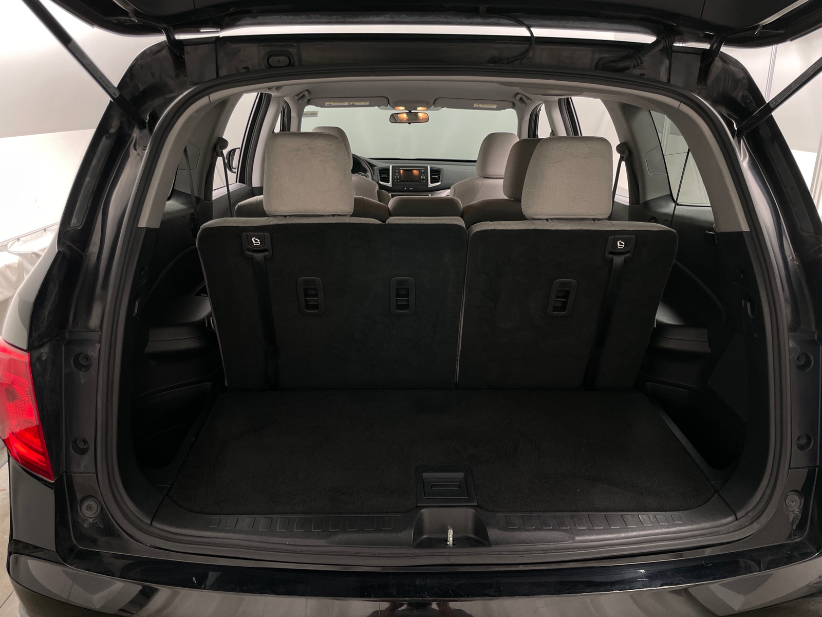 Thumbnail: 2017 Honda Pilot - 7