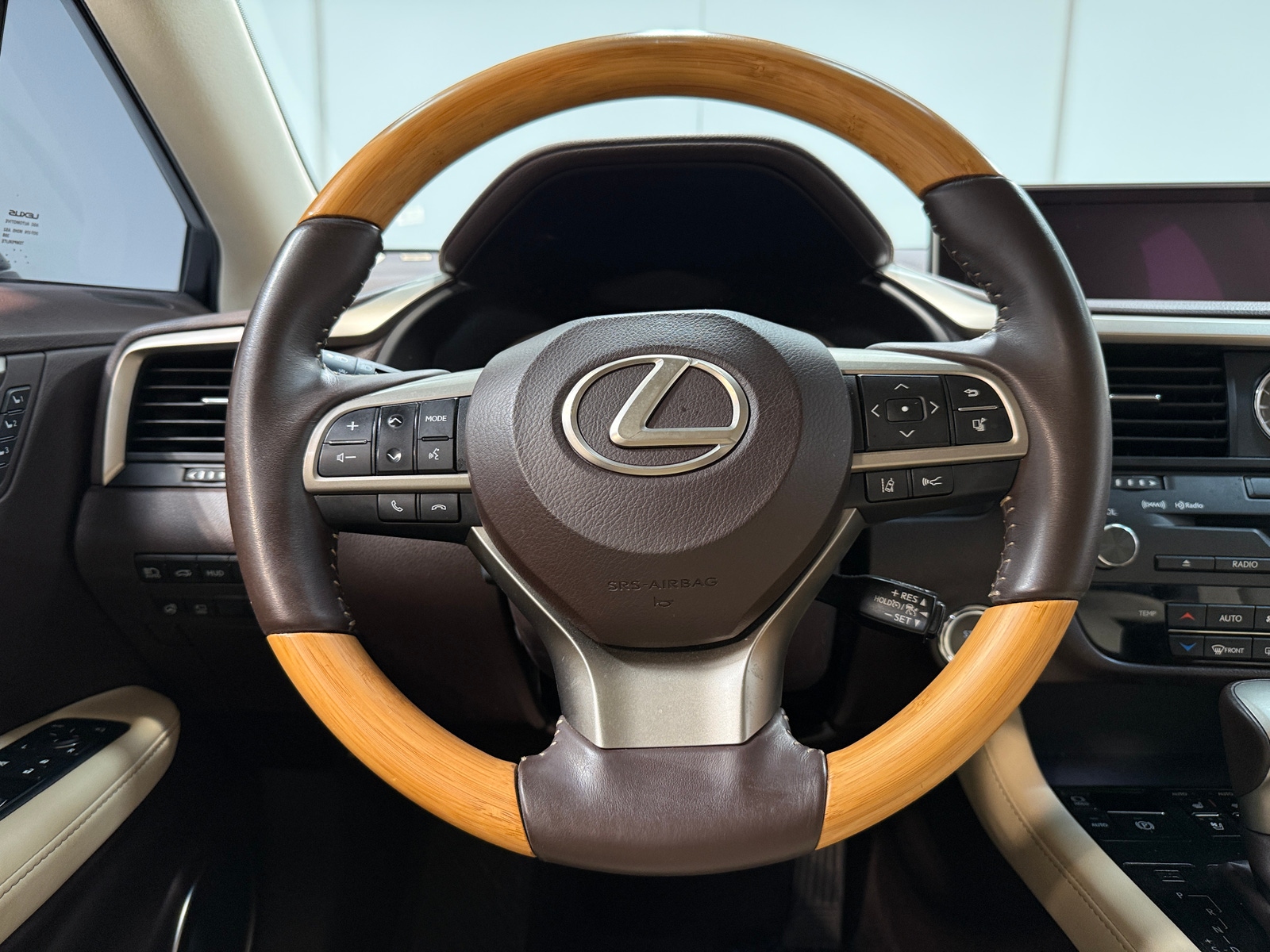Thumbnail: 2017 Lexus RX - 4
