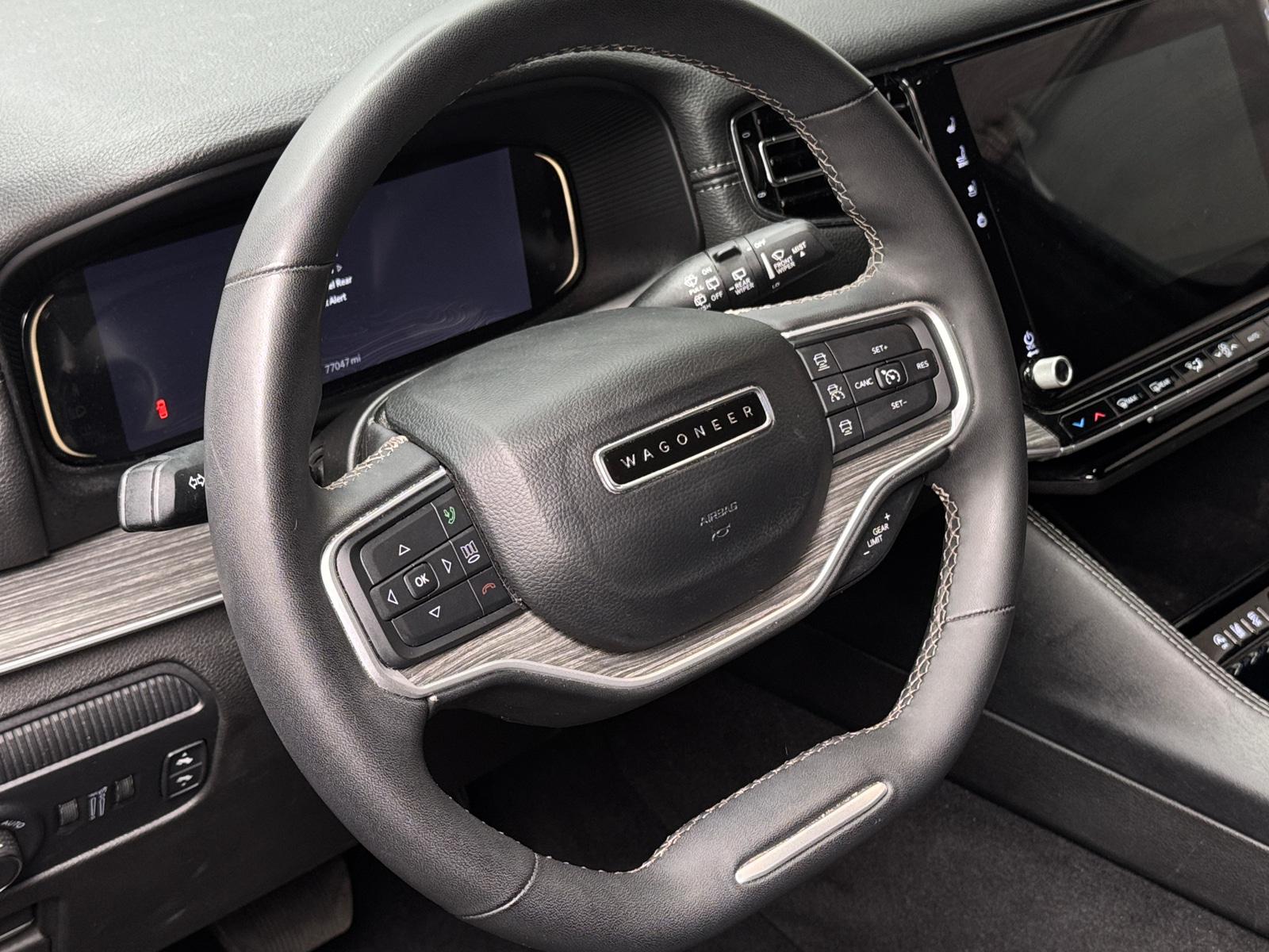 Thumbnail: 2024 Jeep Wagoneer - 4