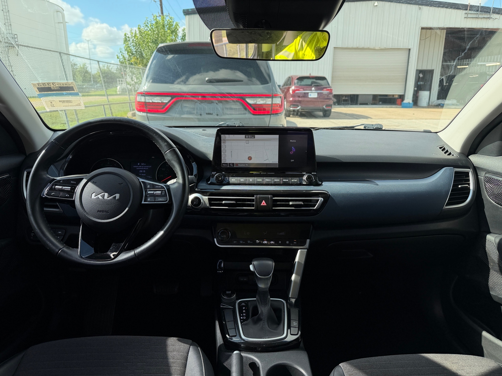 Thumbnail: 2022 Kia Seltos - 2