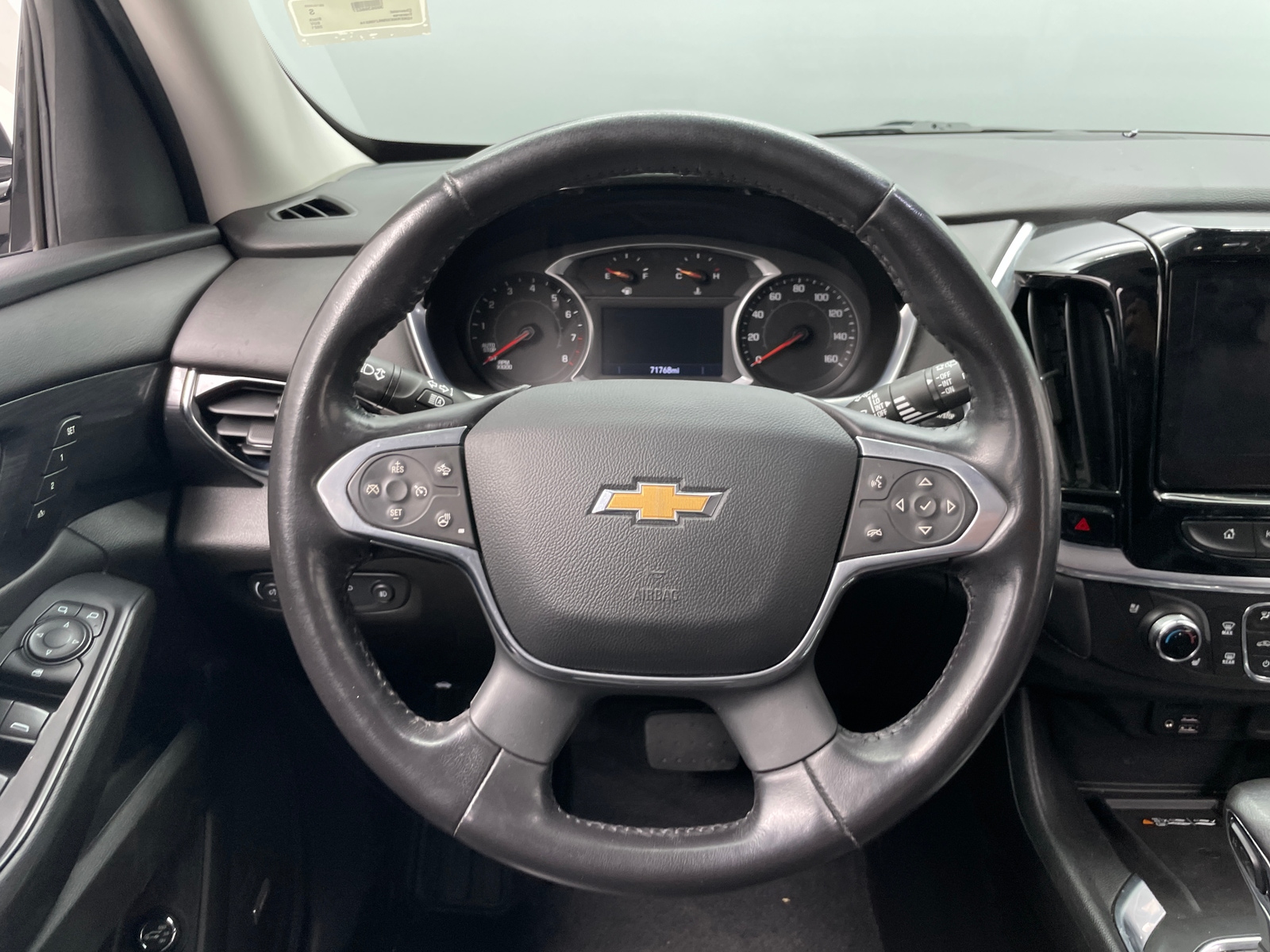 Thumbnail: 2021 Chevrolet Traverse - 4
