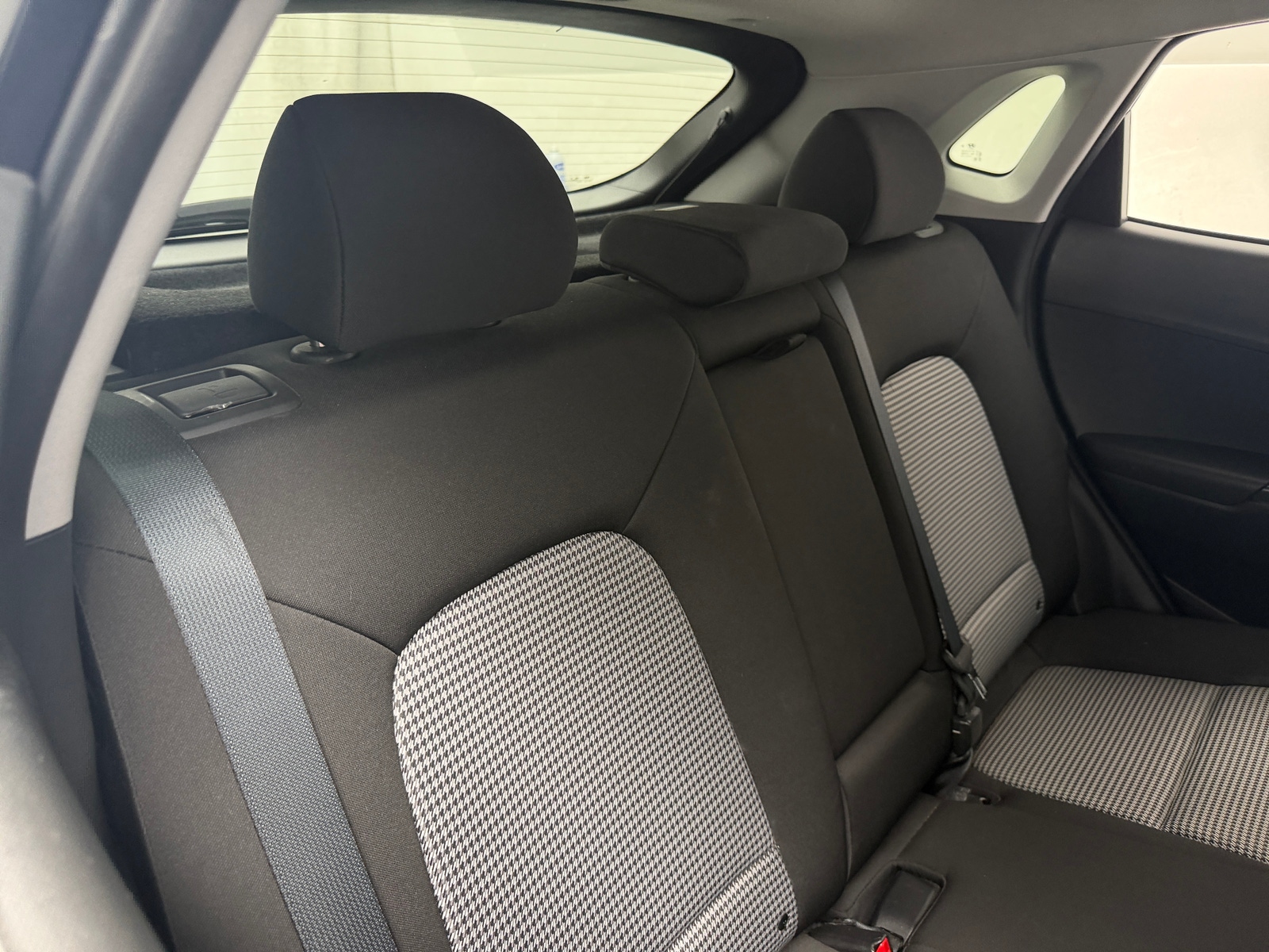 Thumbnail: 2018 Hyundai Kona - 6