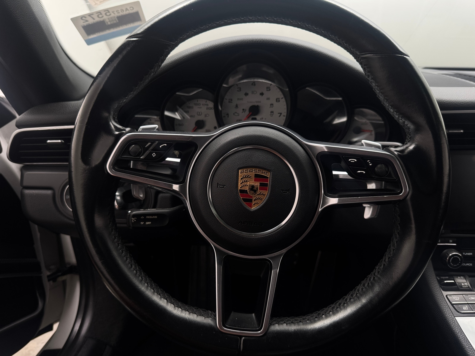 Thumbnail: 2018 Porsche 911 - 4