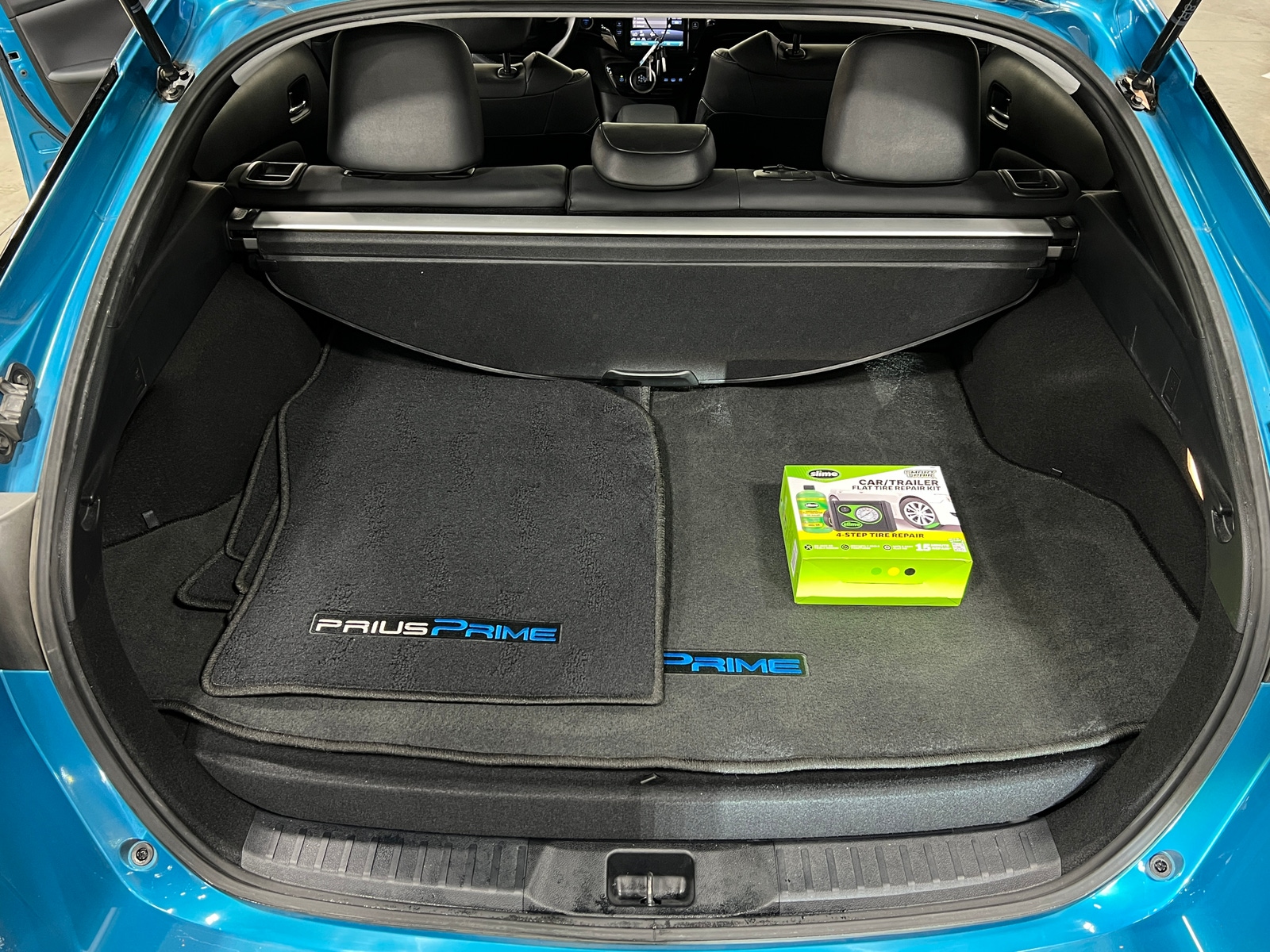 Thumbnail: 2020 Toyota Prius Prime - 6