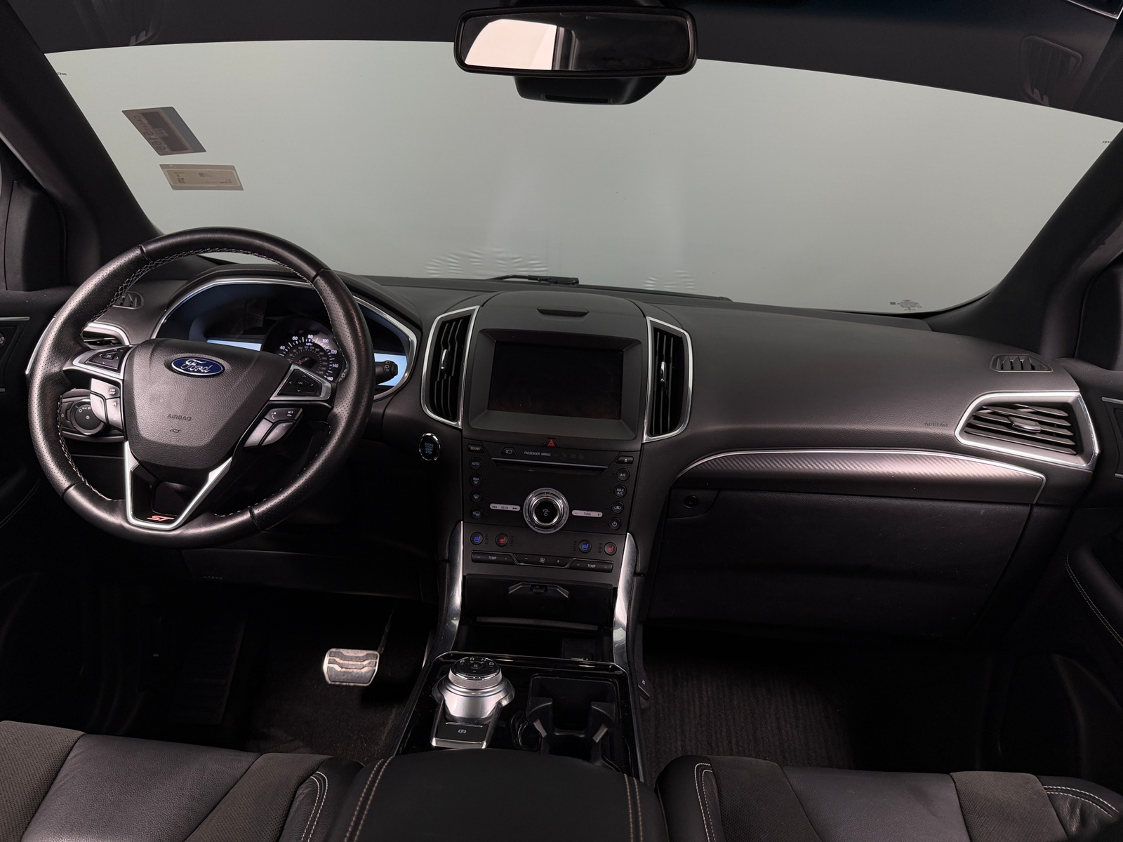 Thumbnail: 2019 Ford Edge - 2