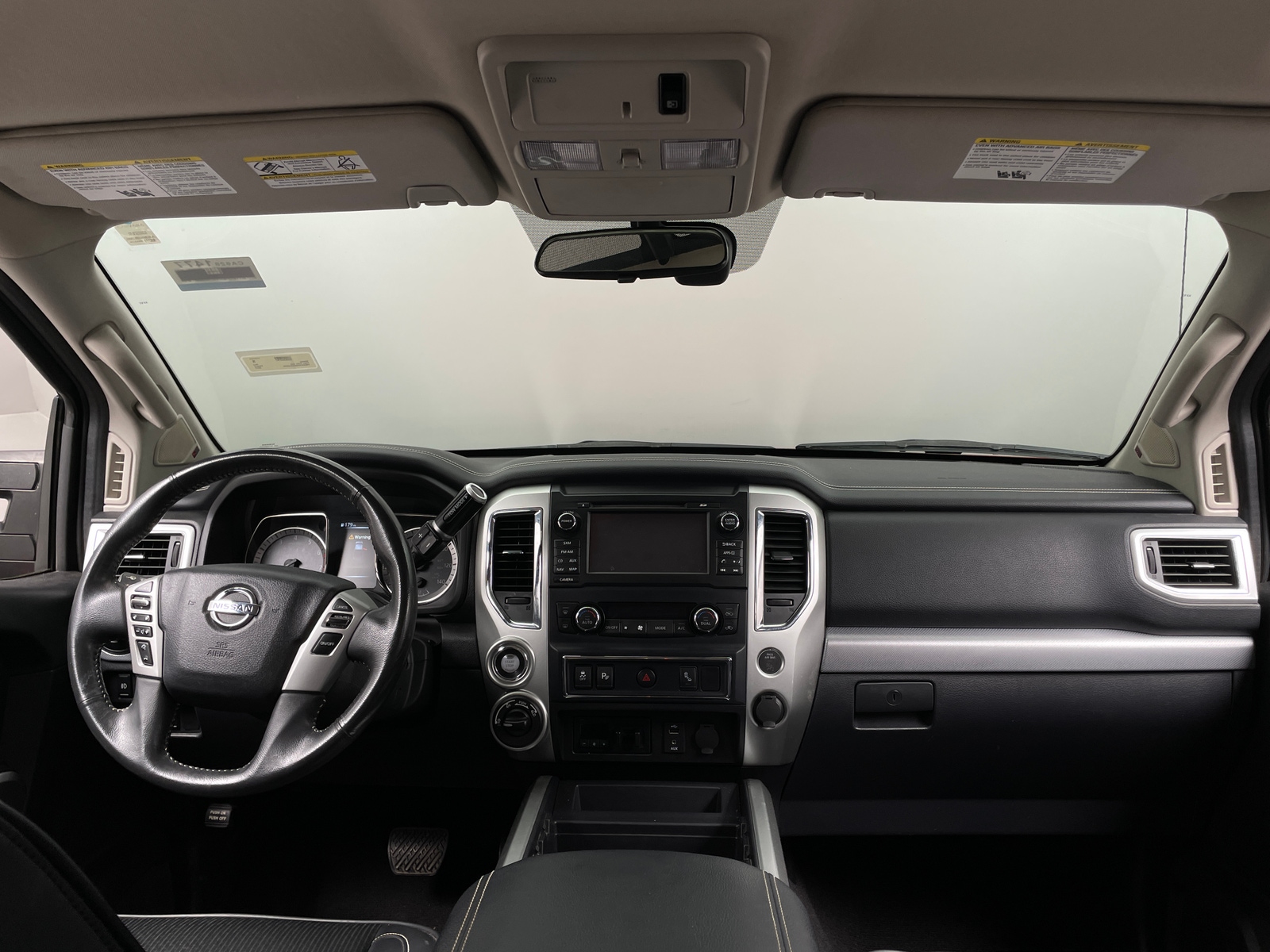 Thumbnail: 2017 Nissan Titan - 3