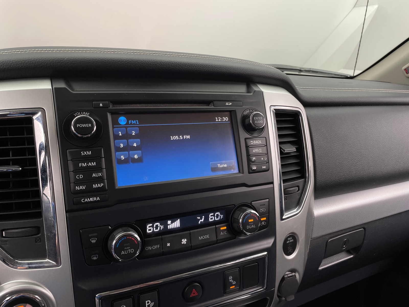 Thumbnail: 2017 Nissan Titan - 4