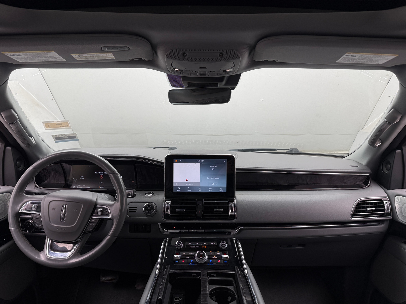 Thumbnail: 2018 Lincoln Navigator L - 2