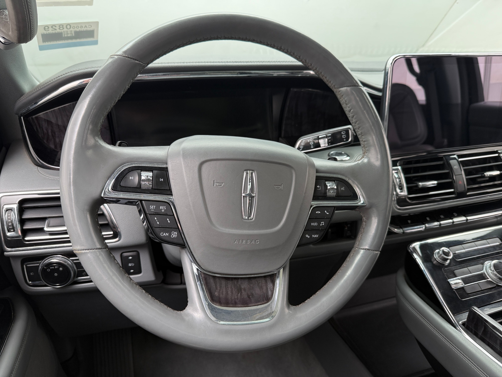 Thumbnail: 2018 Lincoln Navigator L - 4