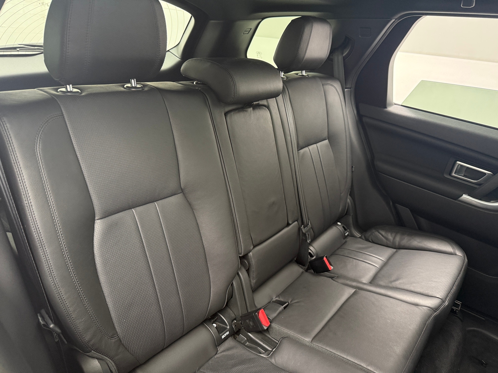 Thumbnail: 2019 Land Rover Discovery Sport - 5