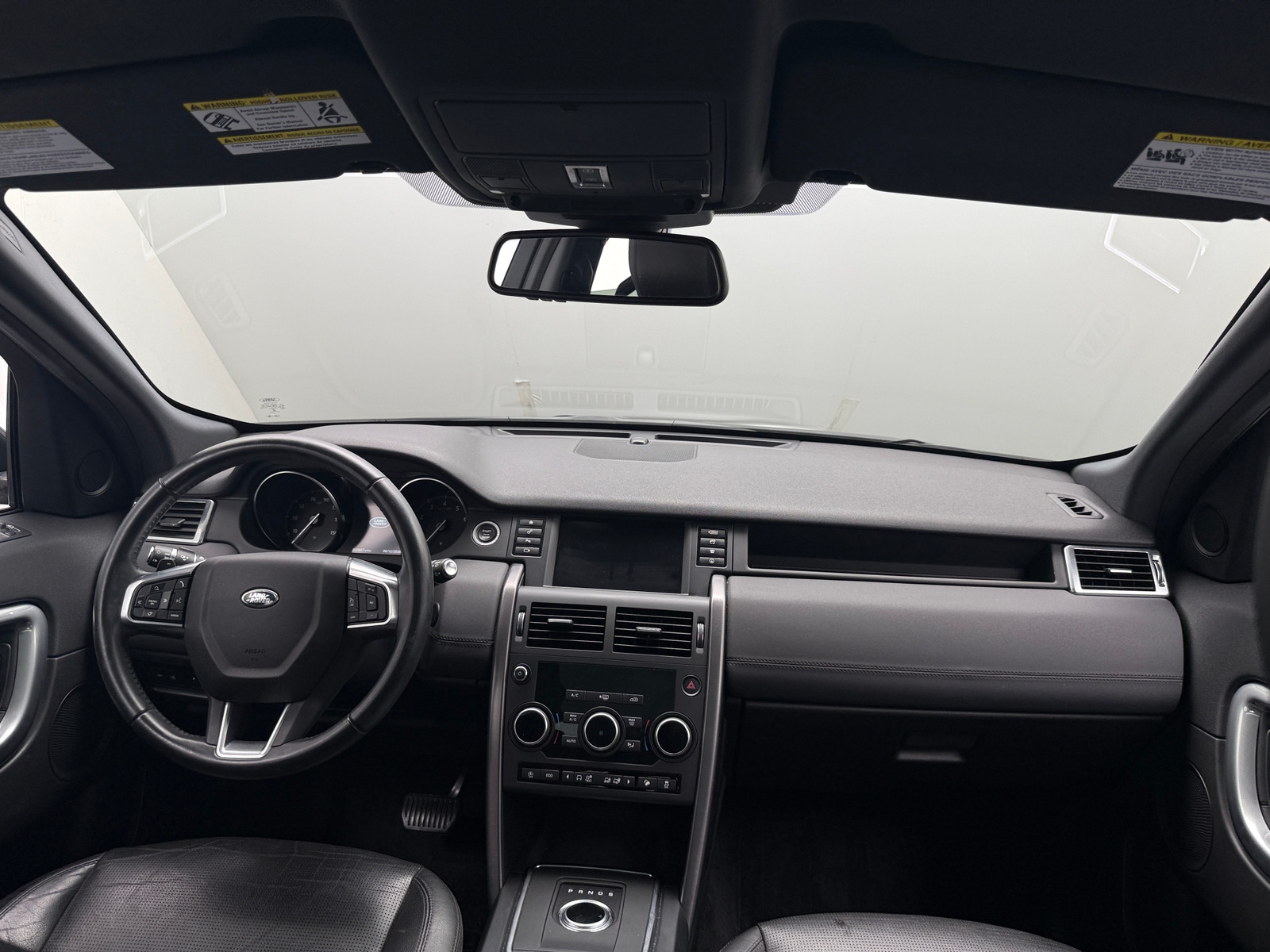Thumbnail: 2019 Land Rover Discovery Sport - 2