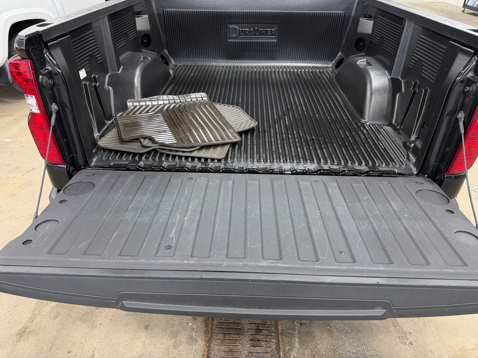 Thumbnail: 2026 Chevrolet Silverado 1500 - 7